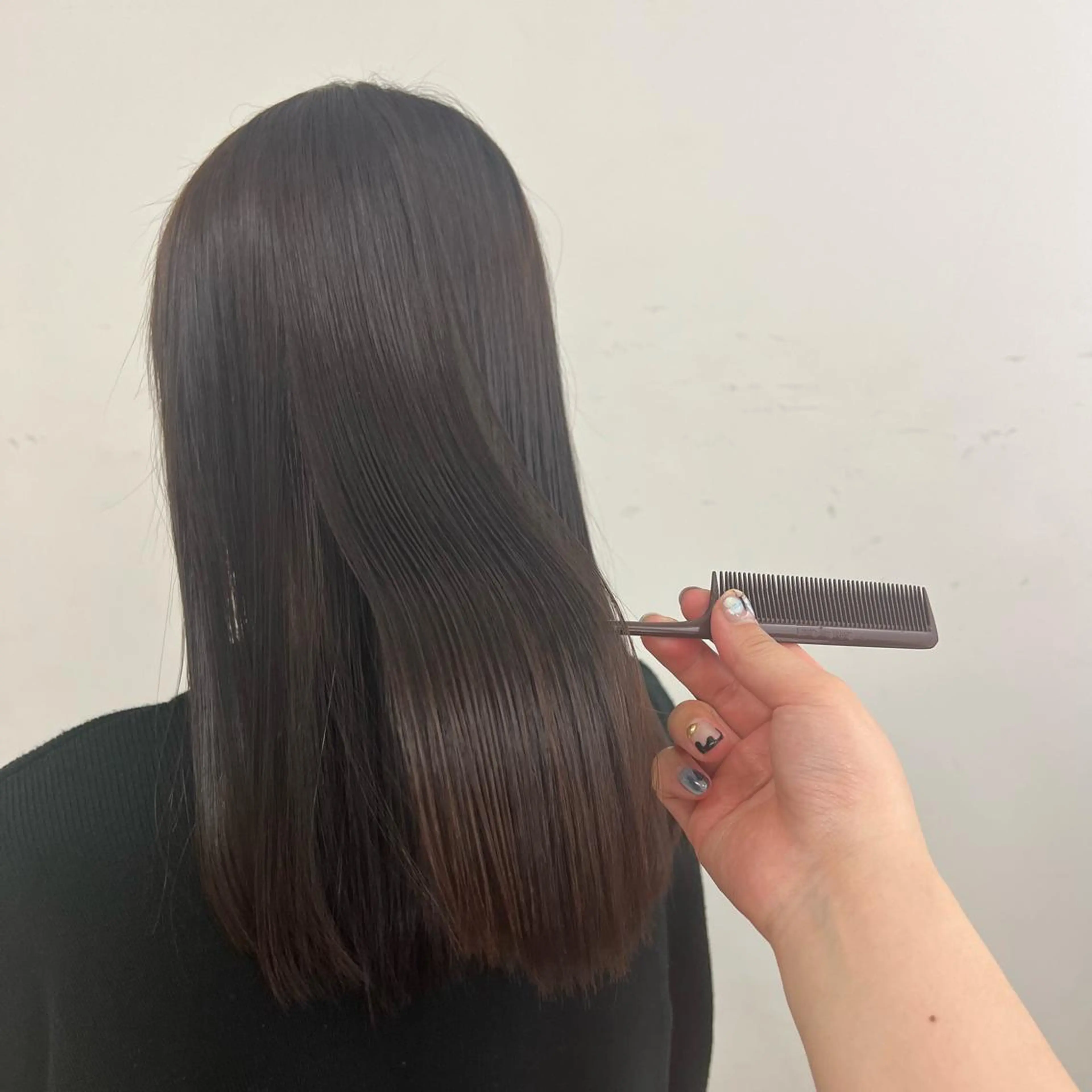 ロング パーマ 縮毛矯正 ストレートパーマ 🌼江幡 朱音🌼のヘアスタイル