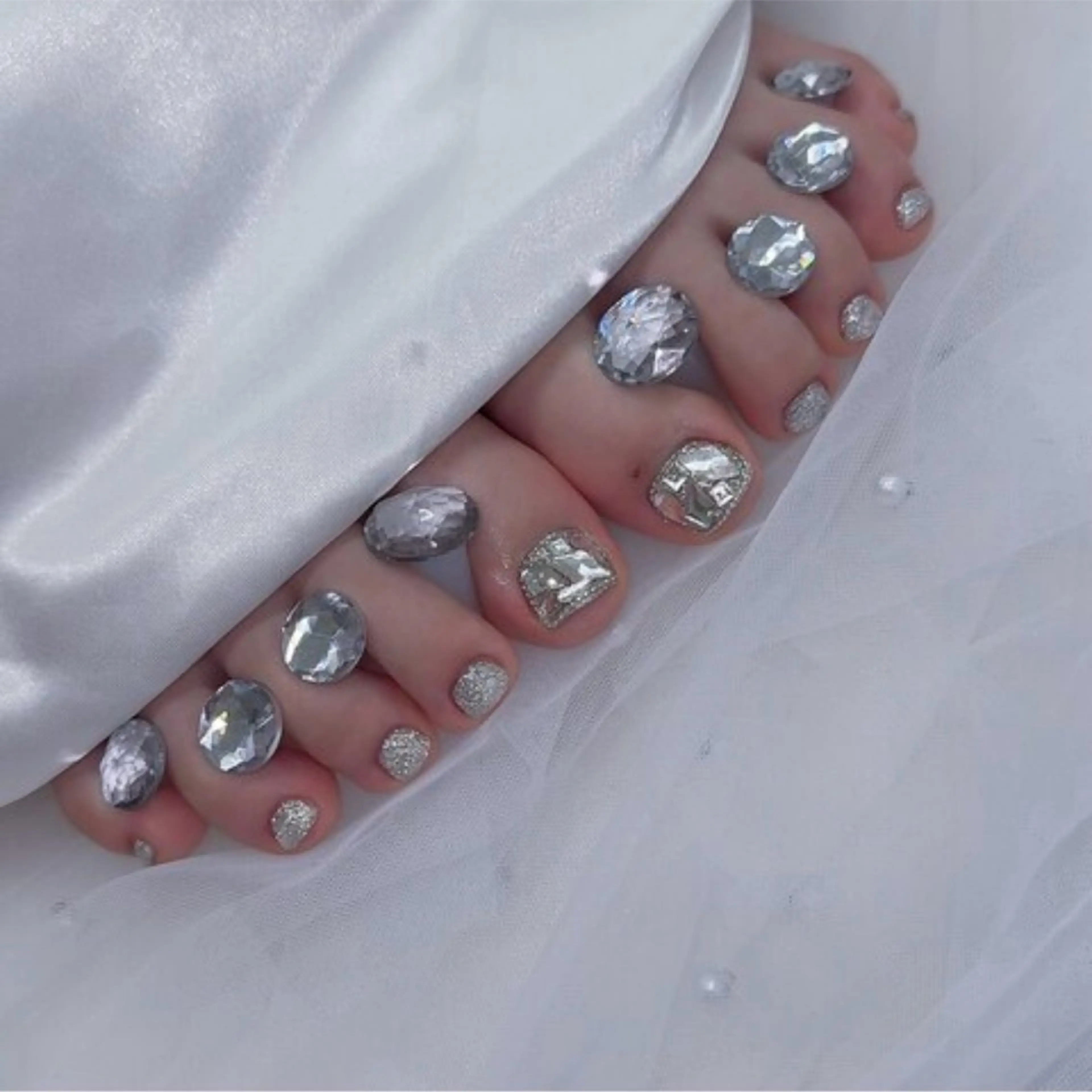 ネイル フットネイル MADIA EMIのネイルデザイン