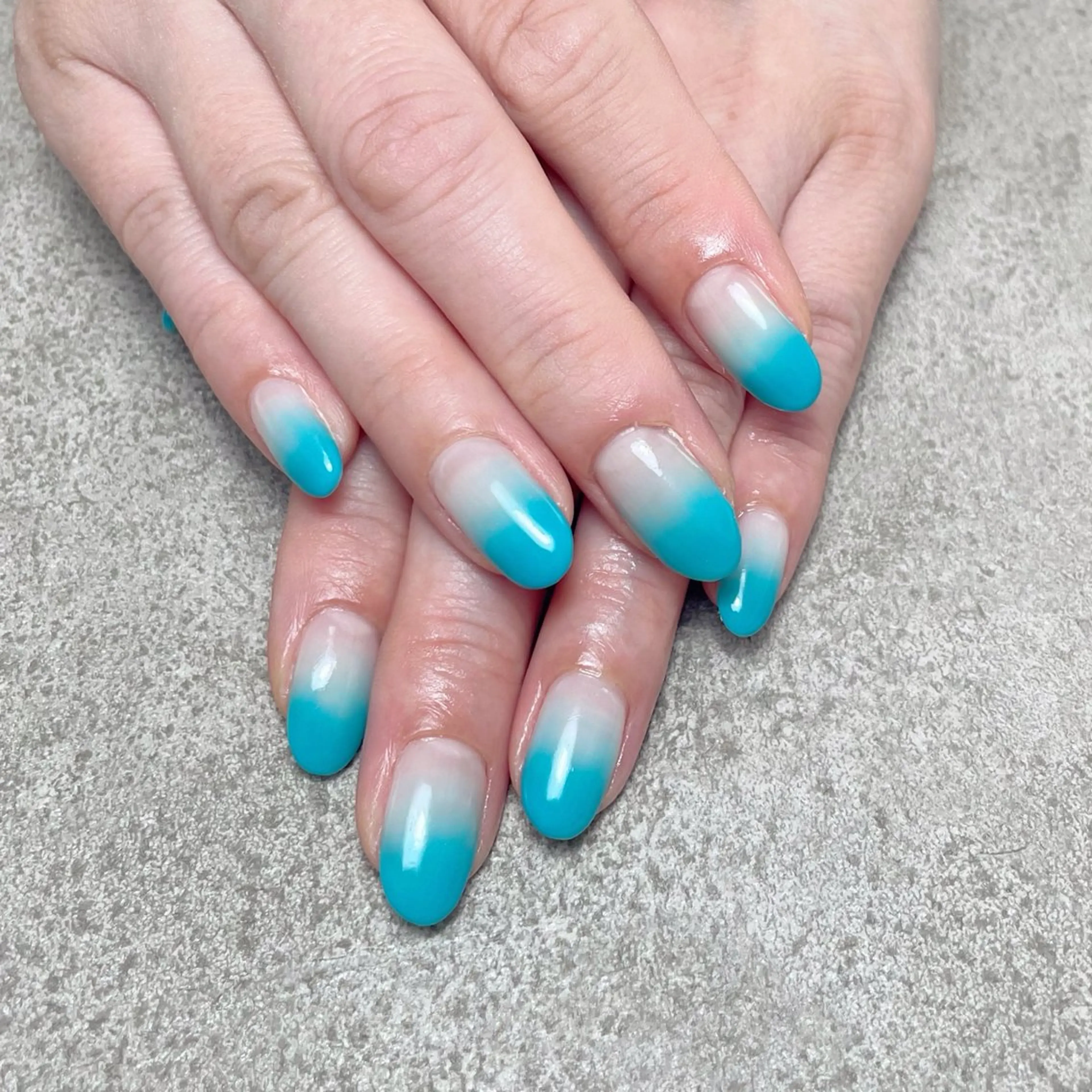 ネイル グラデーション マットネイル ハンドネイル nailroom DIASOMNIAのネイルデザイン