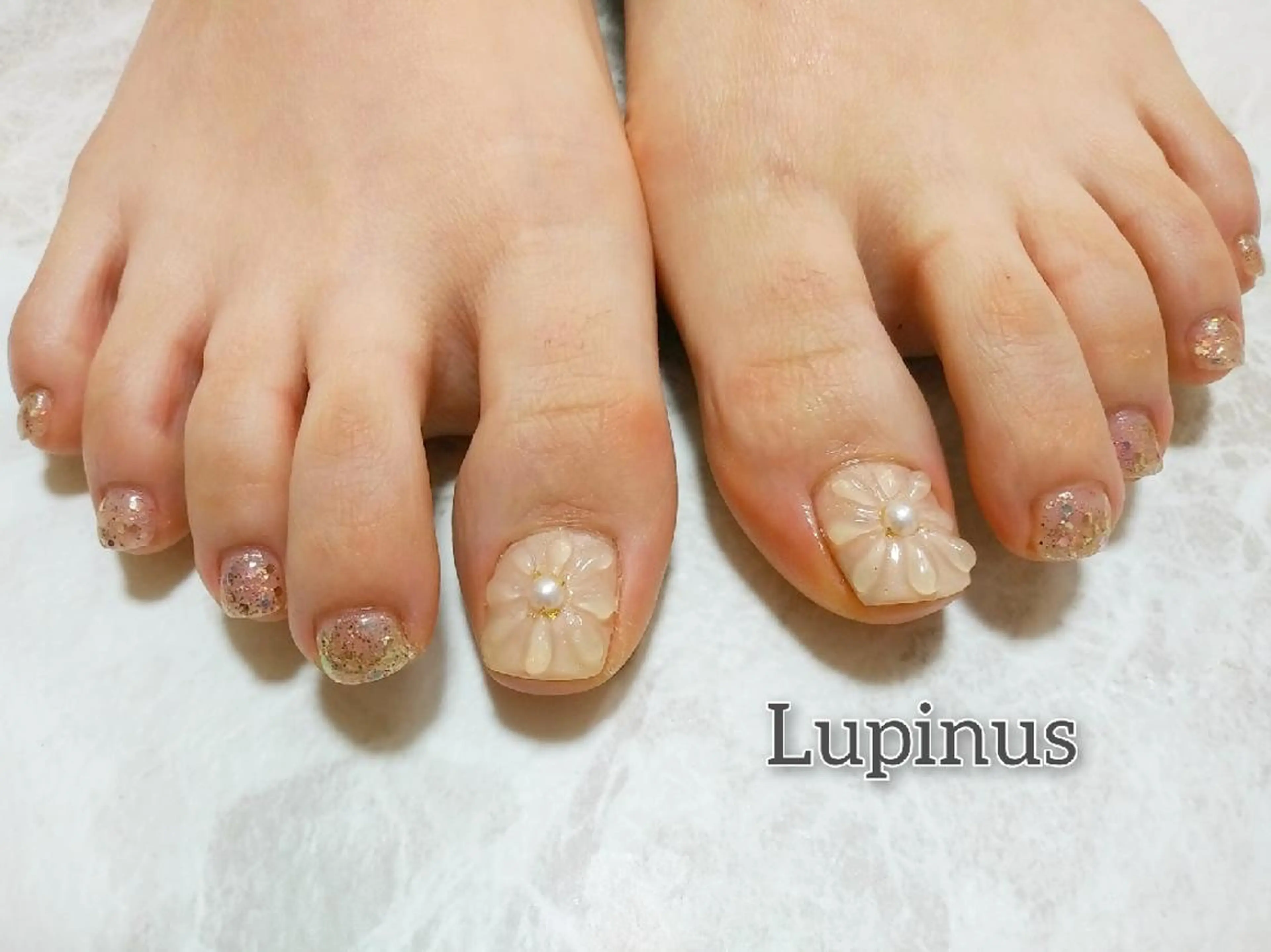 ネイル フラワーネイル ハンドネイル フットネイル Lupinus ルピナスのネイルデザイン