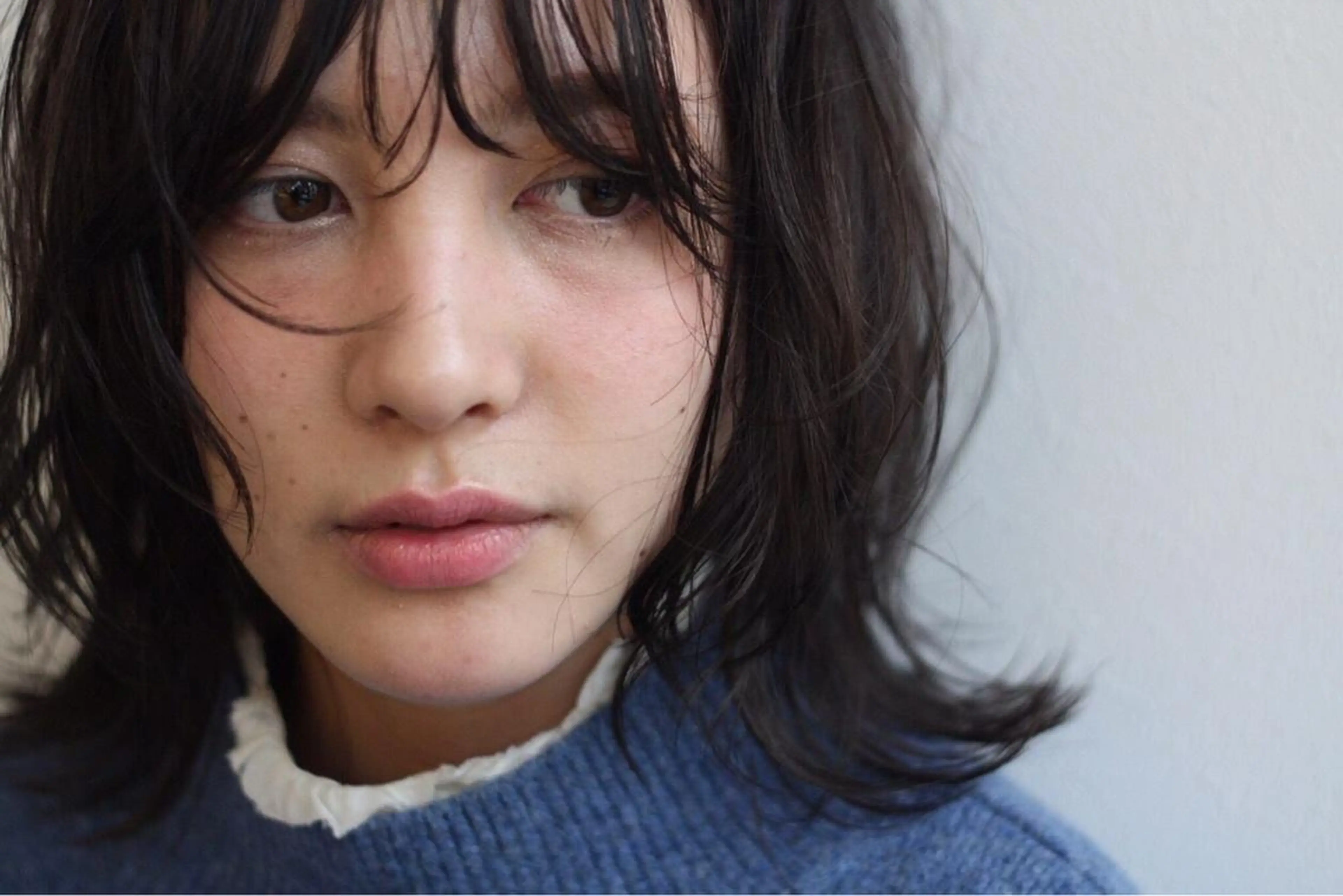 セミロング 中村 桃子のヘアスタイル