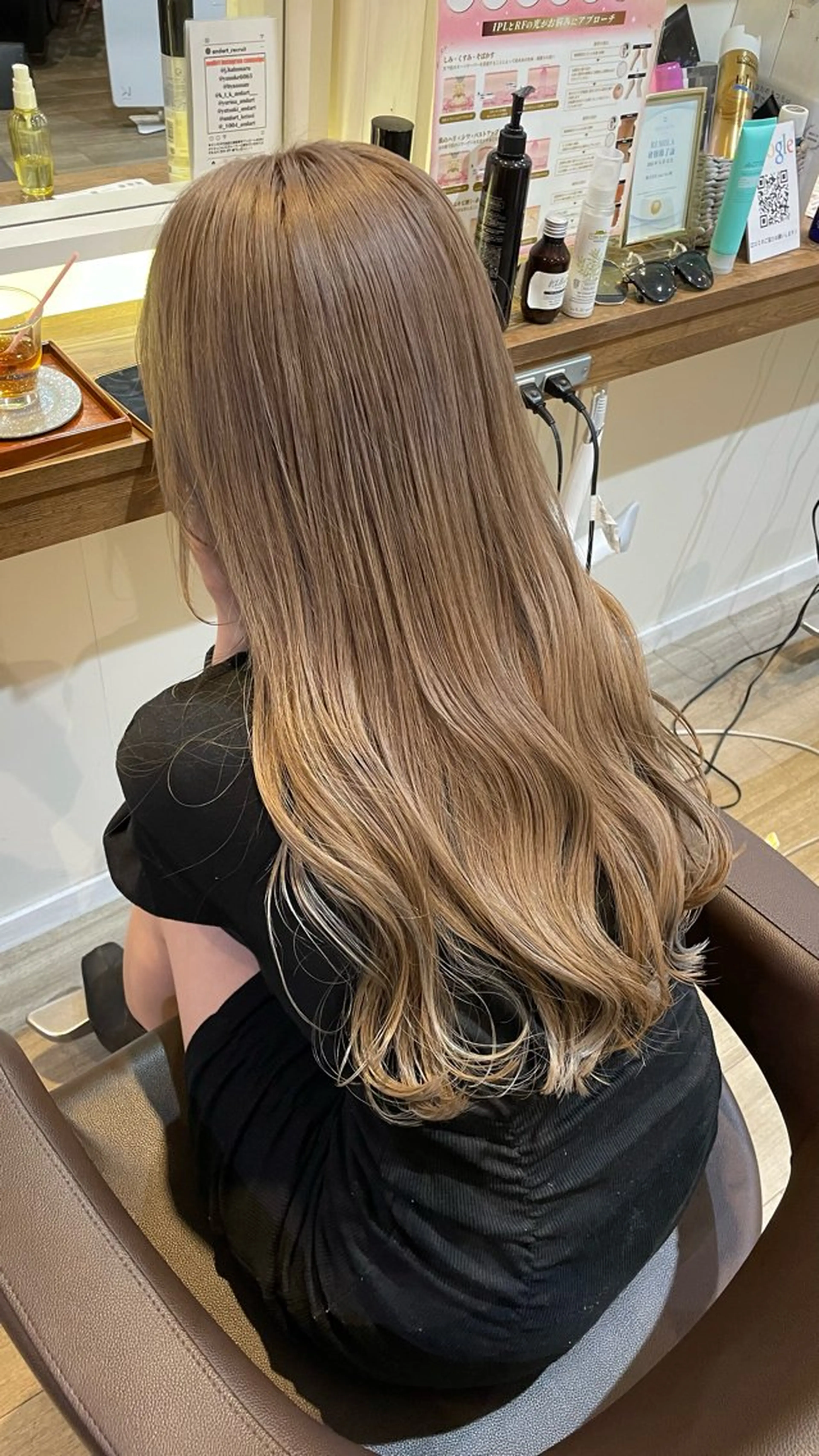 ロング ロング ヘアカラー 🎀ハイトーン/ 艶カラー/夕月🎀のヘアスタイル