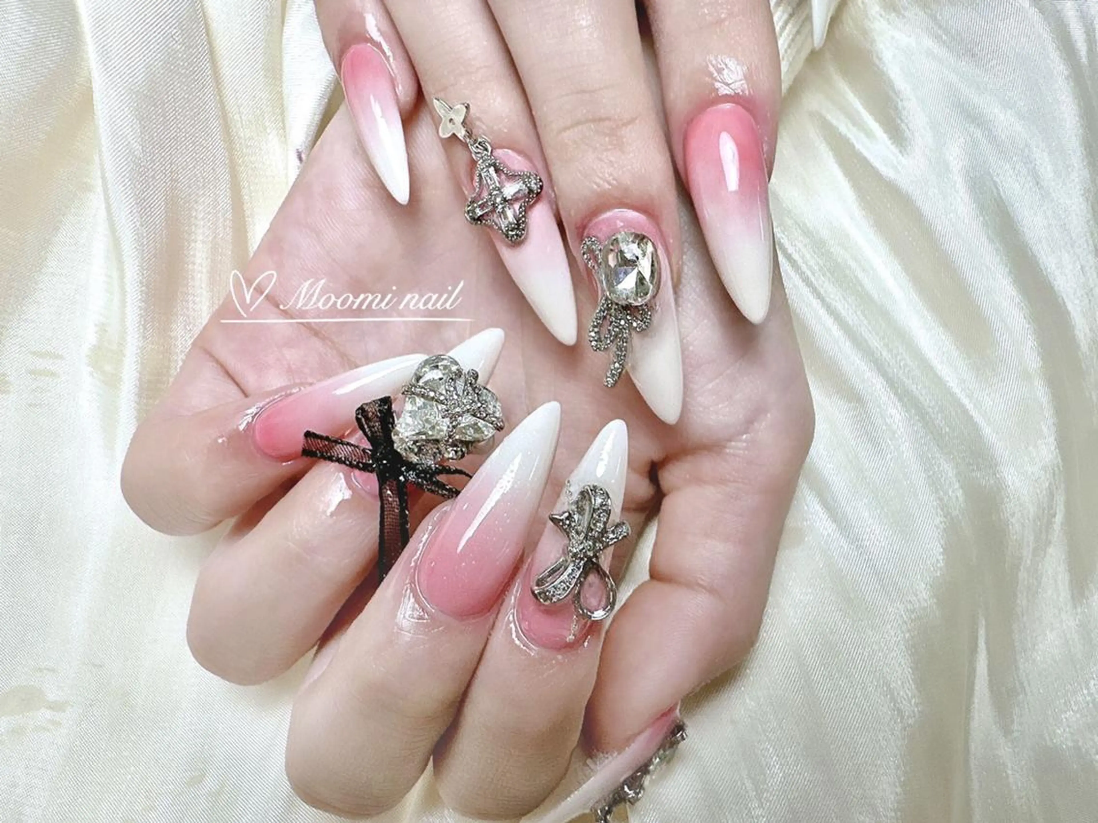 ネイル チークネイル 長さ出し ジェルネイル グラデーション 韓国ネイル moomi nail スカルプ専門のネイルデザイン