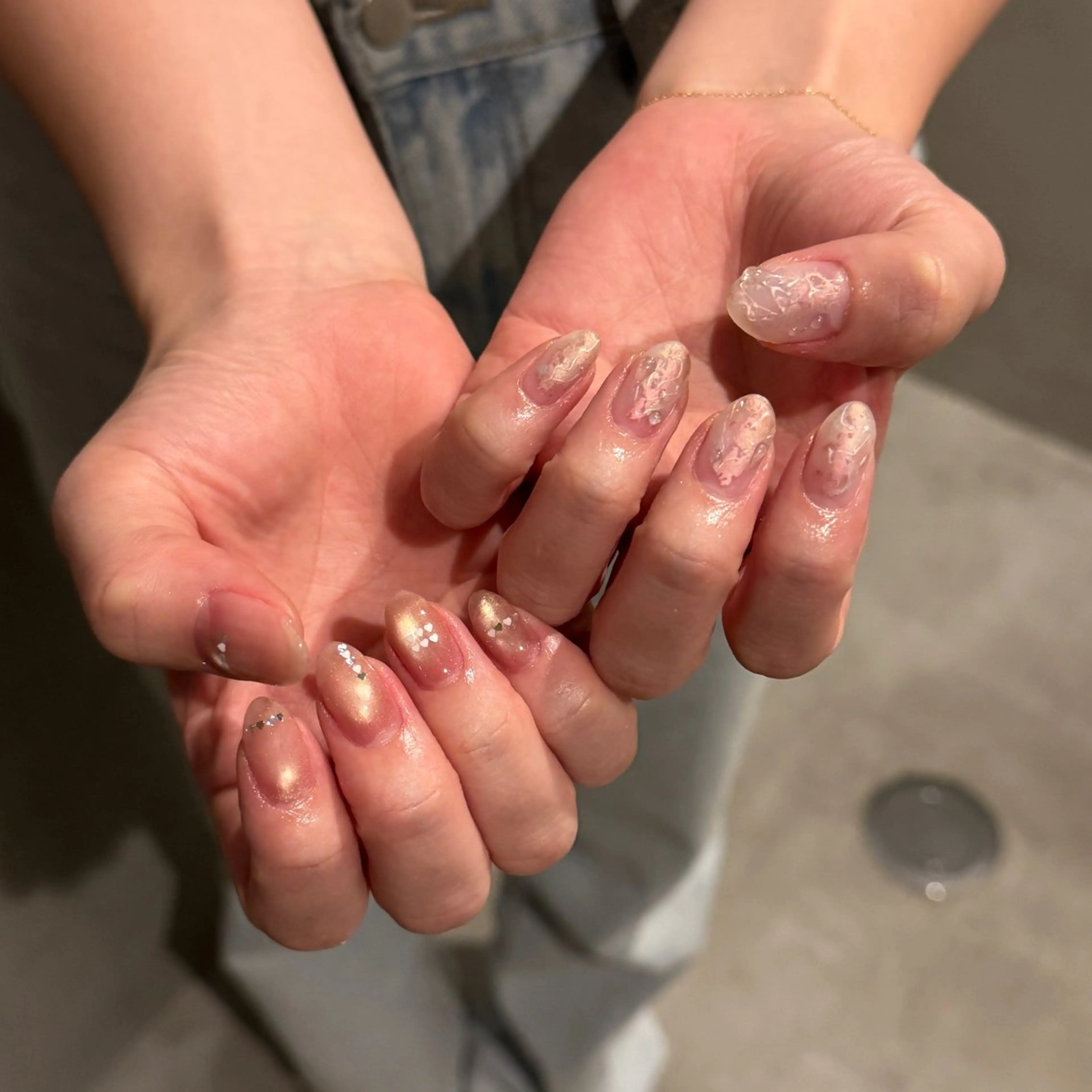 ネイル マグネットネイル ミラーネイル ニュアンスネイル 𝐫𝐚𝐢 𝐧𝐚𝐢𝐥のネイルデザイン