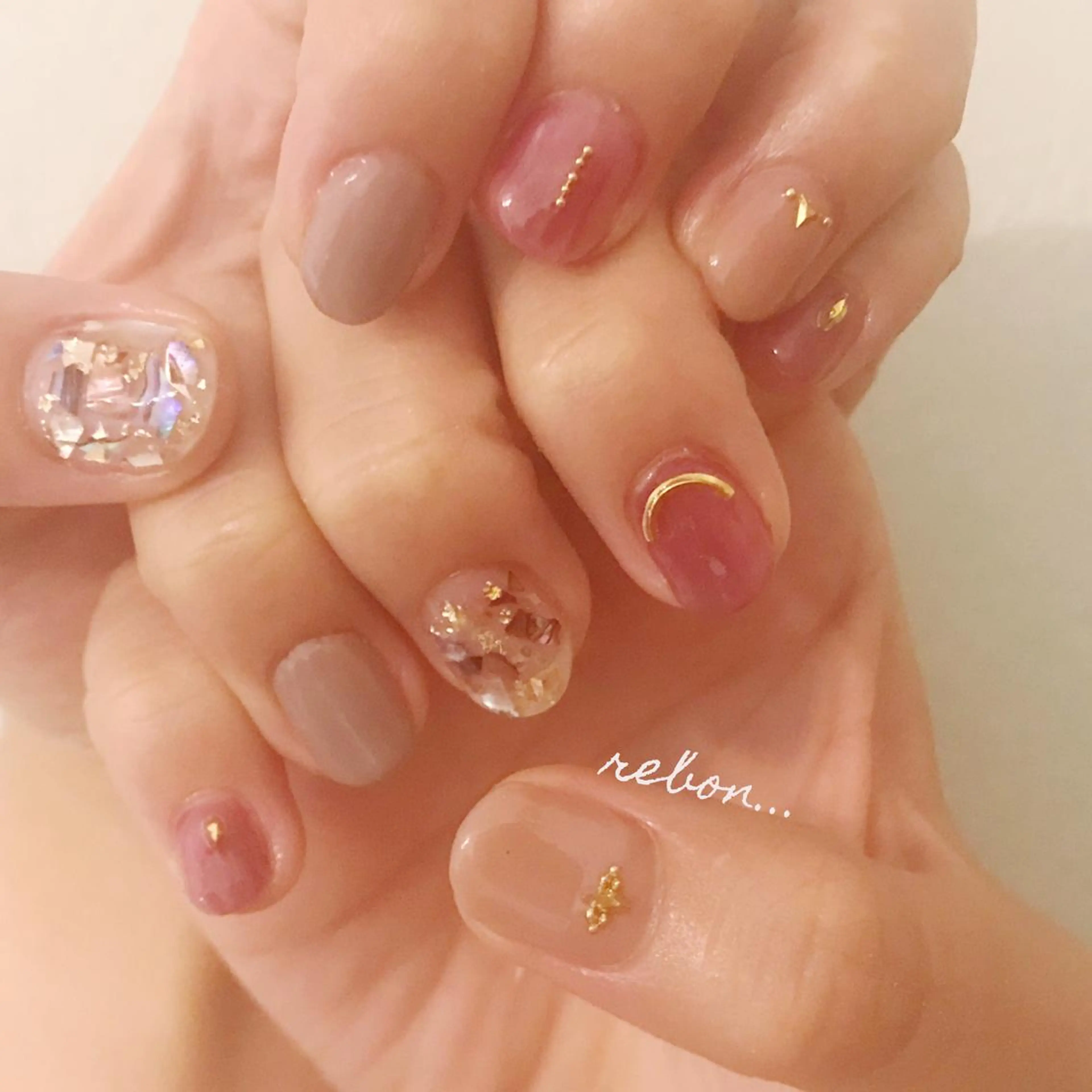 ネイル ハンドネイル フットネイル rebon＊ natsukiのネイルデザイン