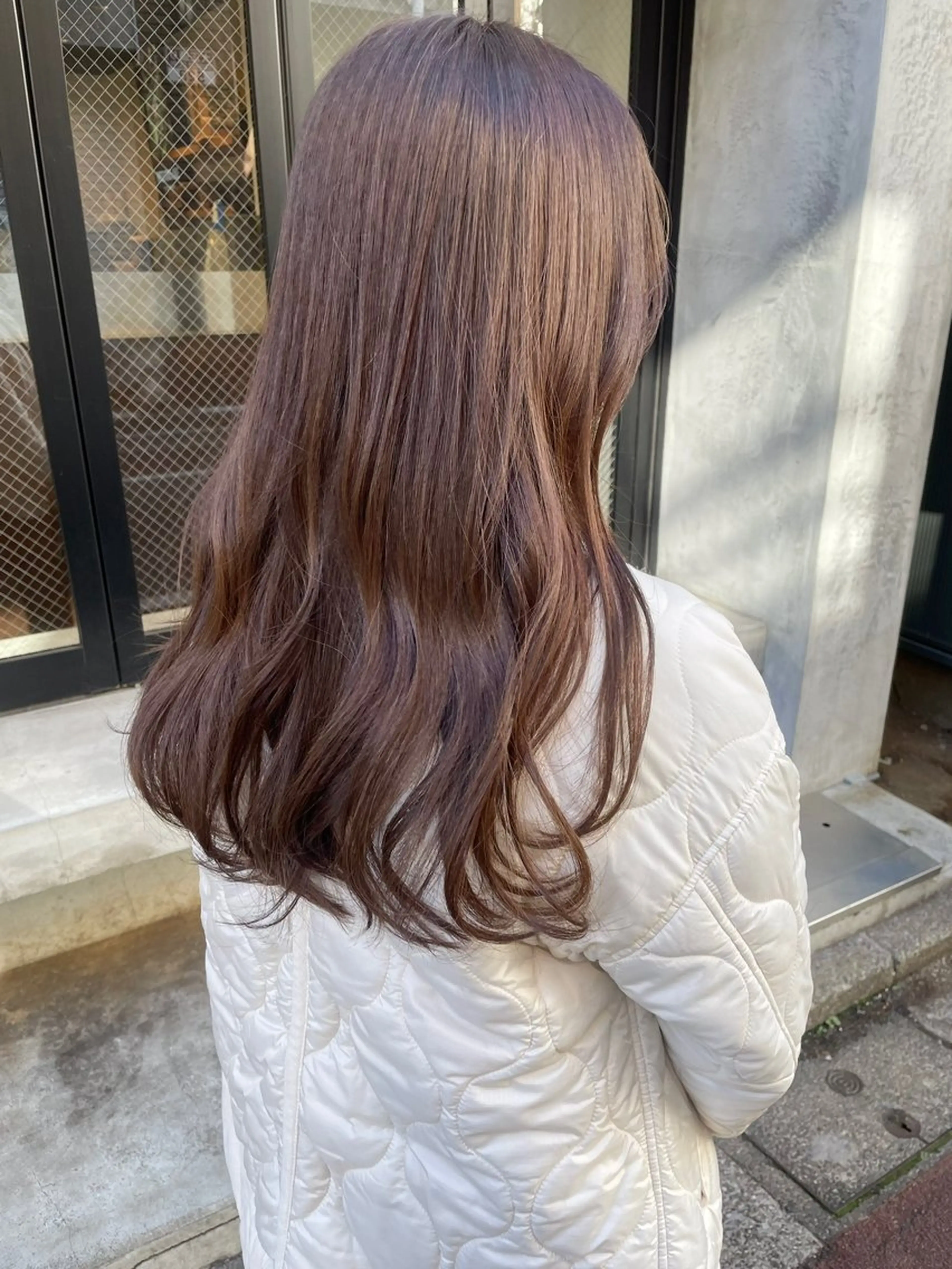 セミロング カラー 🩰オリーブ/ ベージュ松本咲花🩰のヘアスタイル