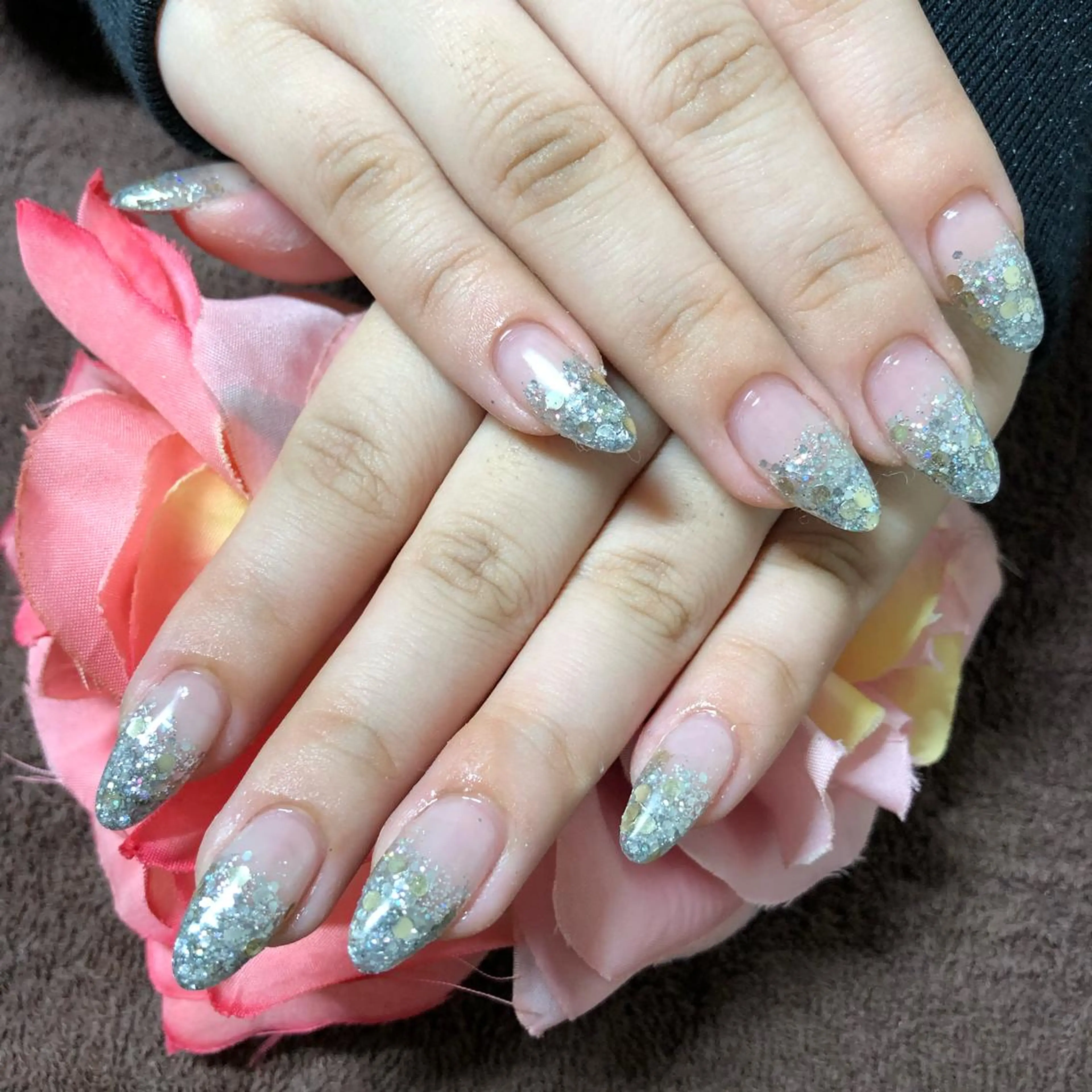 ショート ネイル ラメ(グリッター) ラメグラデーション ワンカラーネイル ハンドネイル 《LB》ラブリエ Nail&eyeのマツエク・マツパデザイン