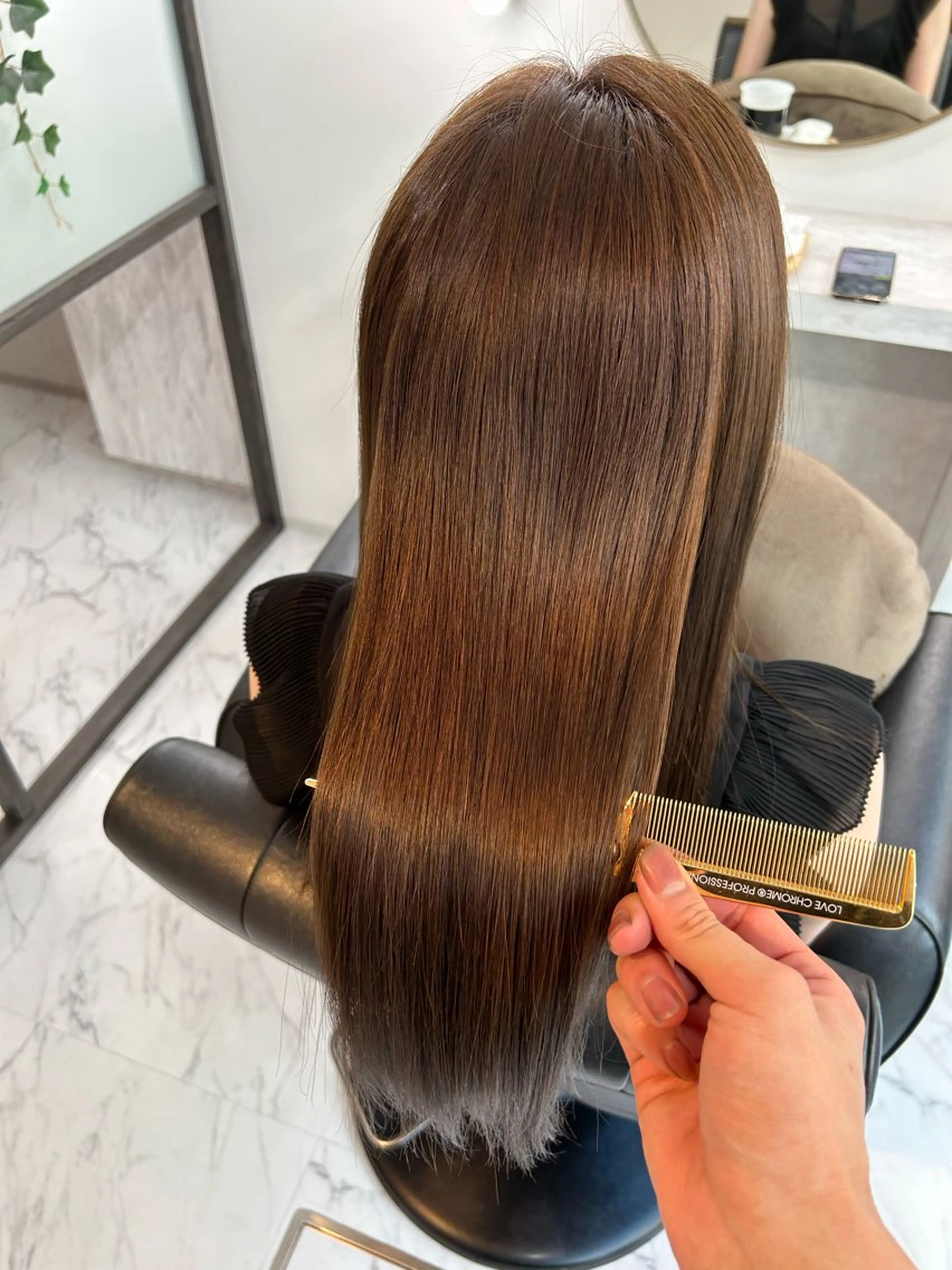 ヒト幹細胞水素トリートメント（髪質改善）＋ヘアカラー🌿の写真