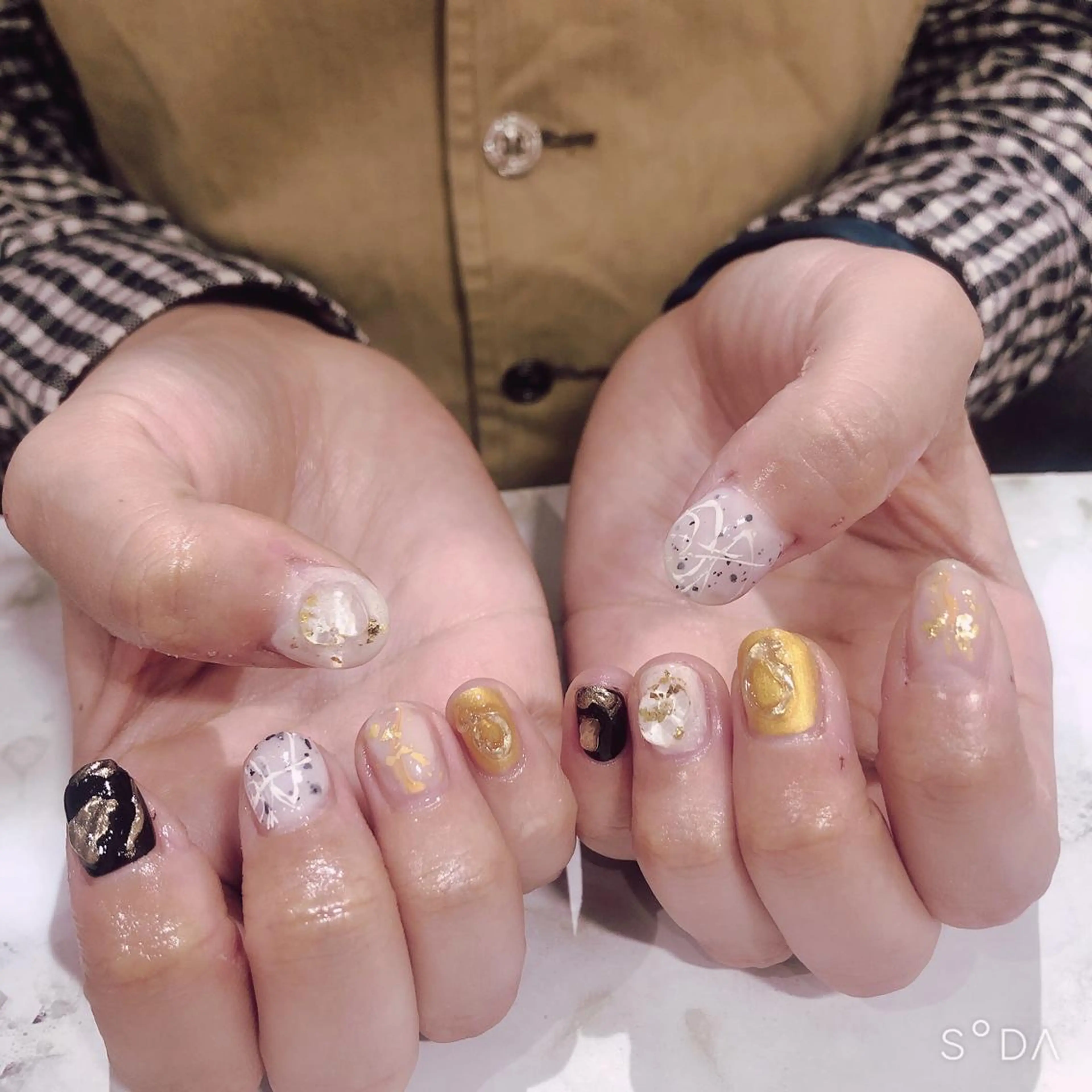 ネイル ニュアンスネイル ハンドネイル 吉野✨ ネイルデザイナー✨のネイルデザイン