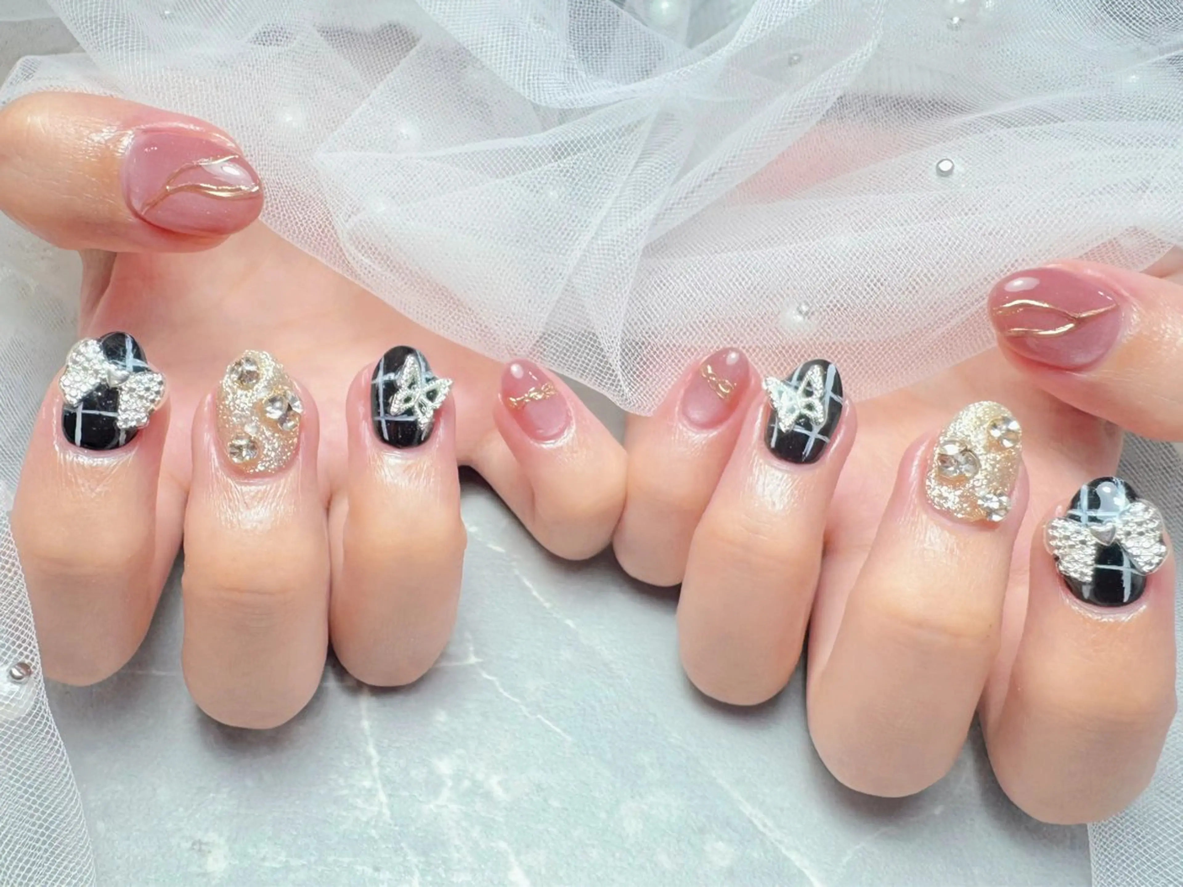 ネイル マジック ミラーのネイルデザイン