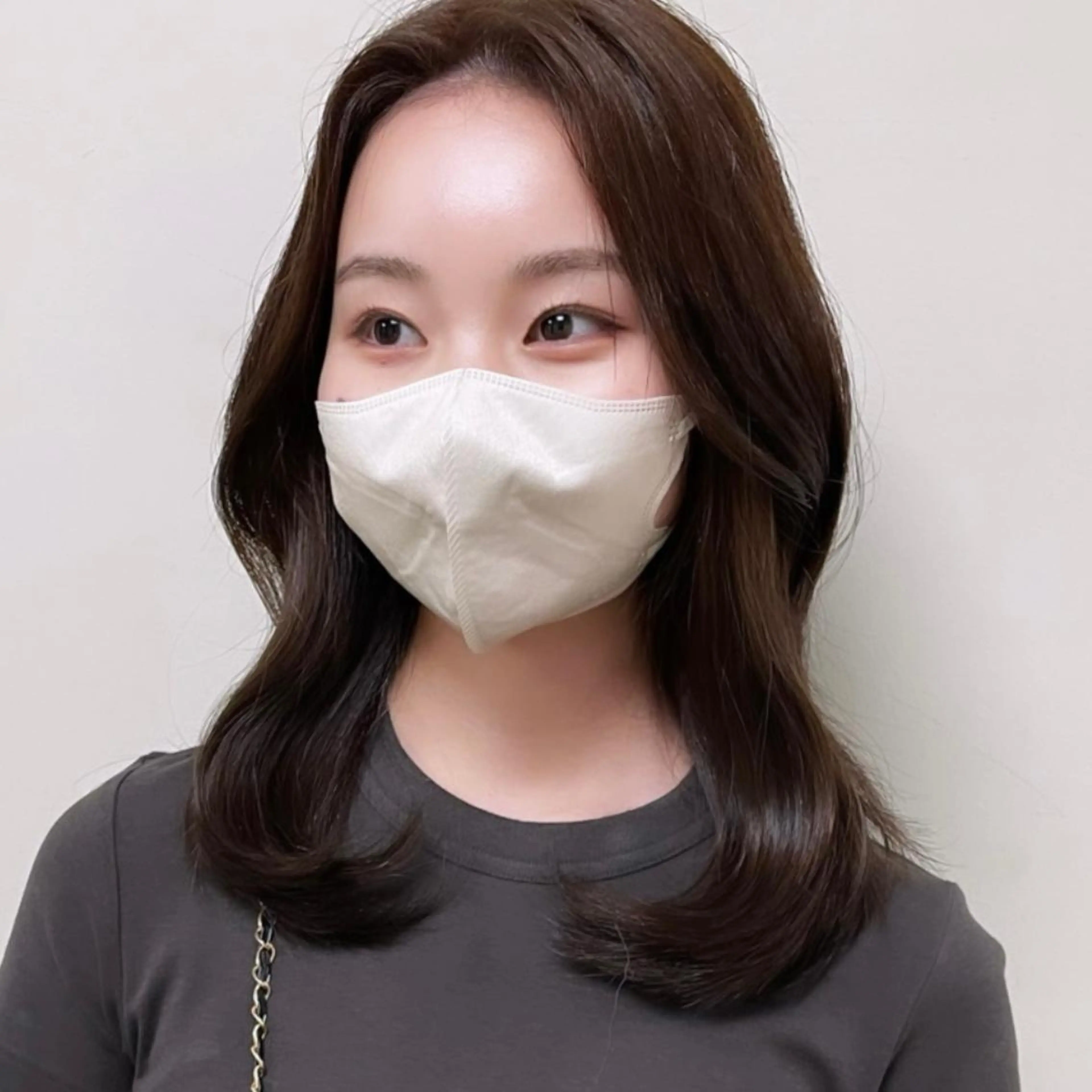 前髪カット+髪質改善カラー+TOKIO 𝐭𝐫𝐞𝐚𝐭𝐦𝐞𝐧𝐭〖しっとり質感💧〗の写真