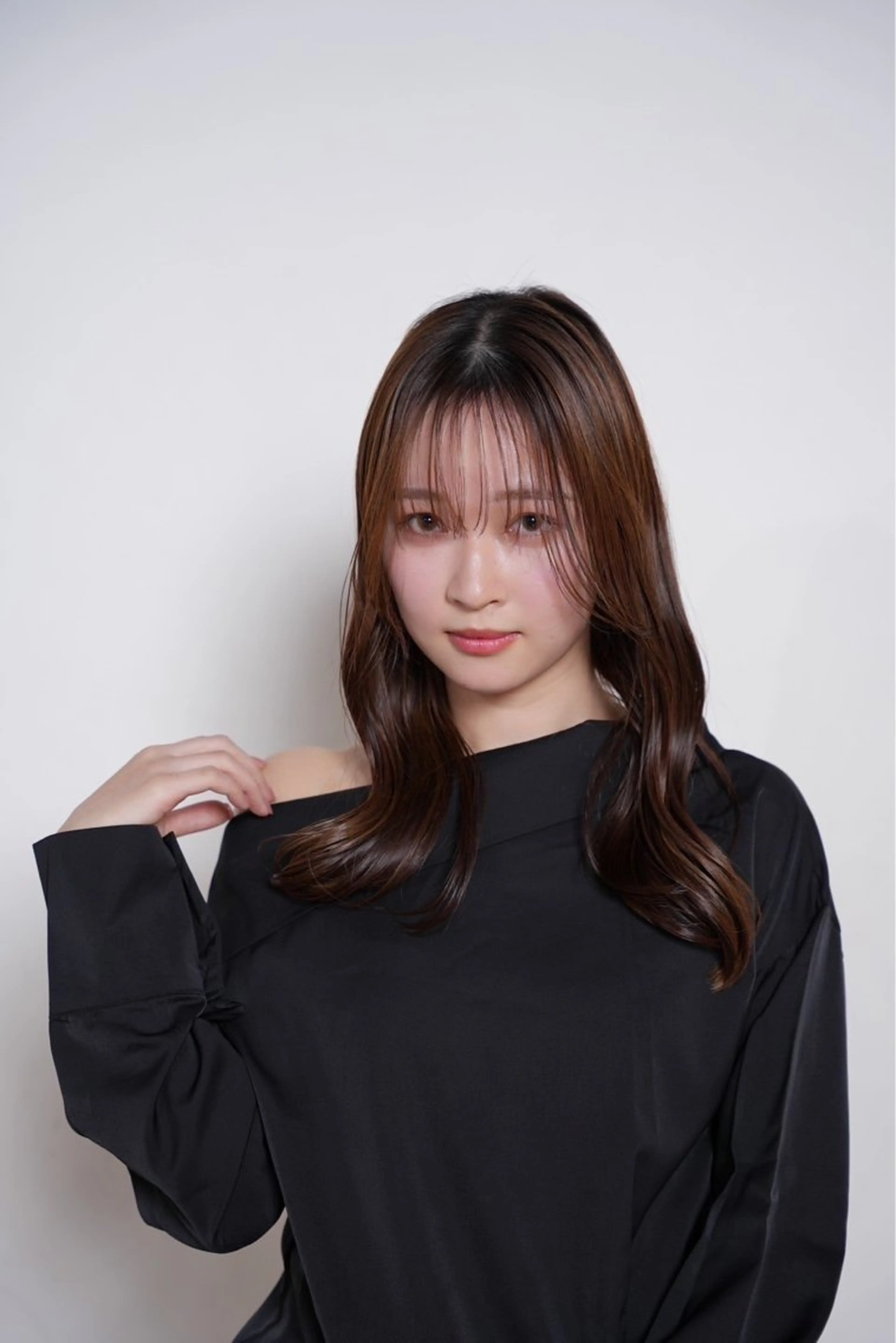 セミロング カラー ヘアアレンジ ヘアカラー トリートメント ヘアセット ハイトーン/透明感/ レイヤー/かずや🦁のヘアスタイル