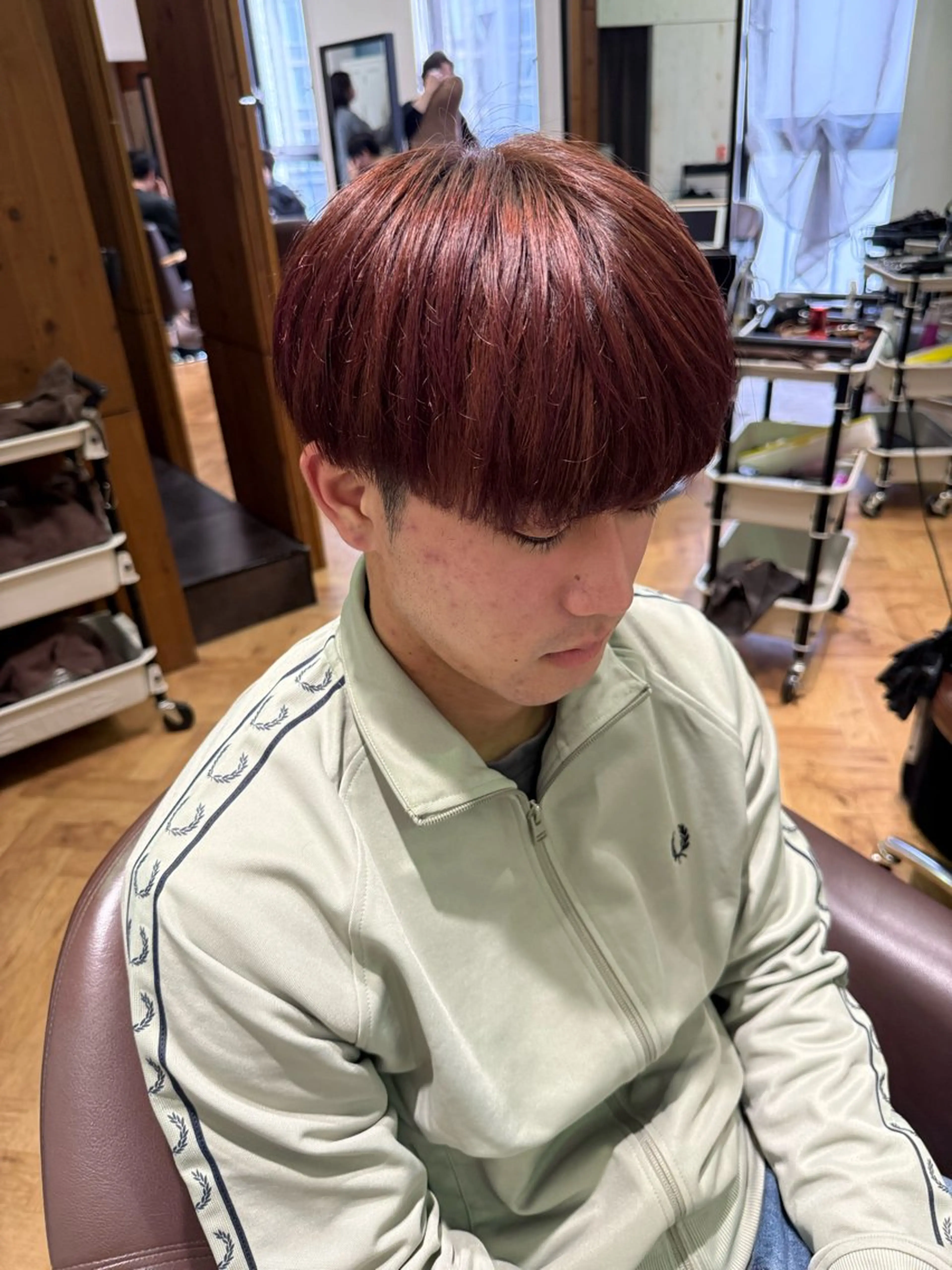 ショート カラー メンズ ブラウンカラー ピンクカラー ピンクブラウン 溝口 槙里也のヘアスタイル