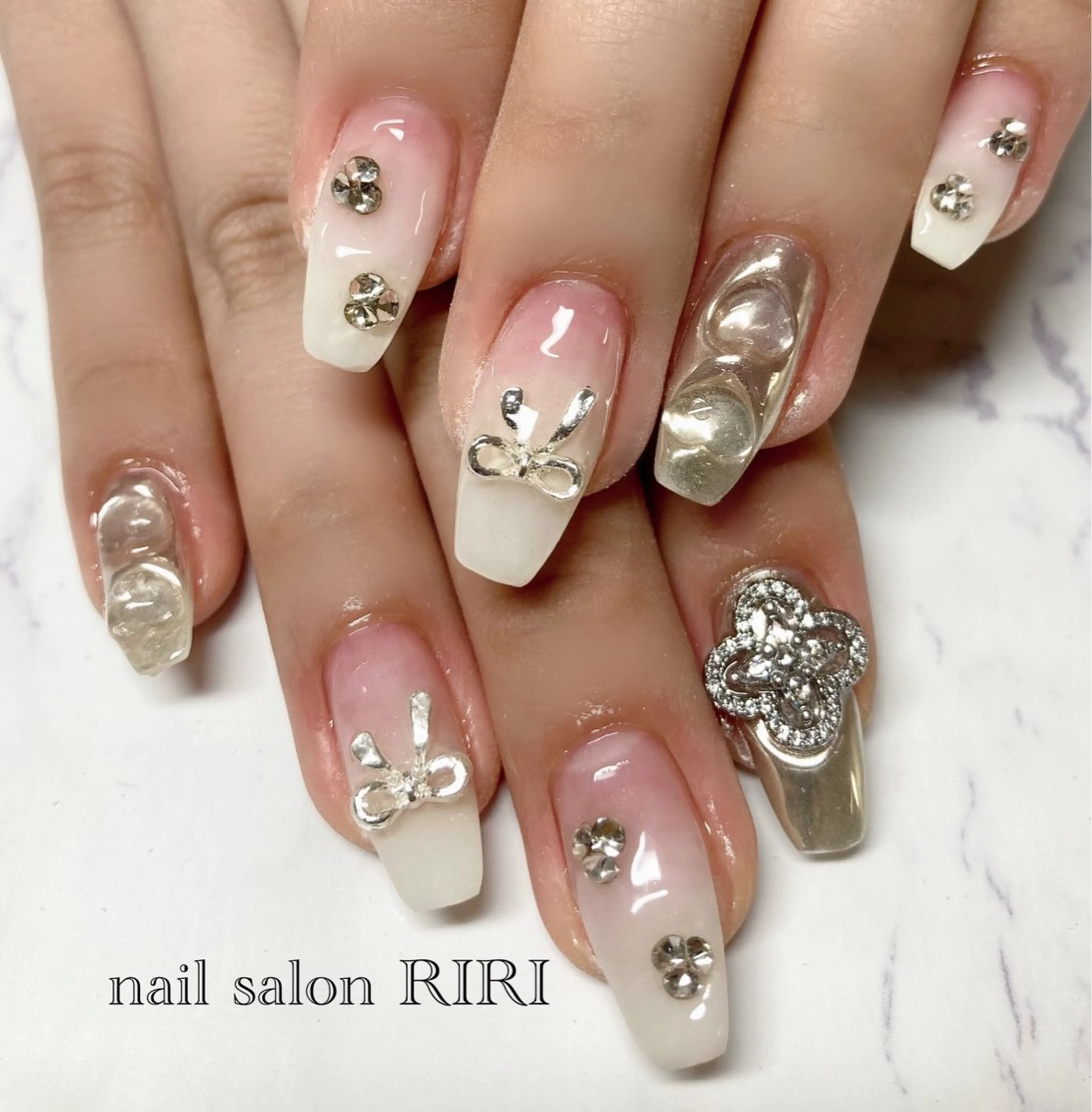 ネイル ワンホンネイル RIRI リリのネイルデザイン