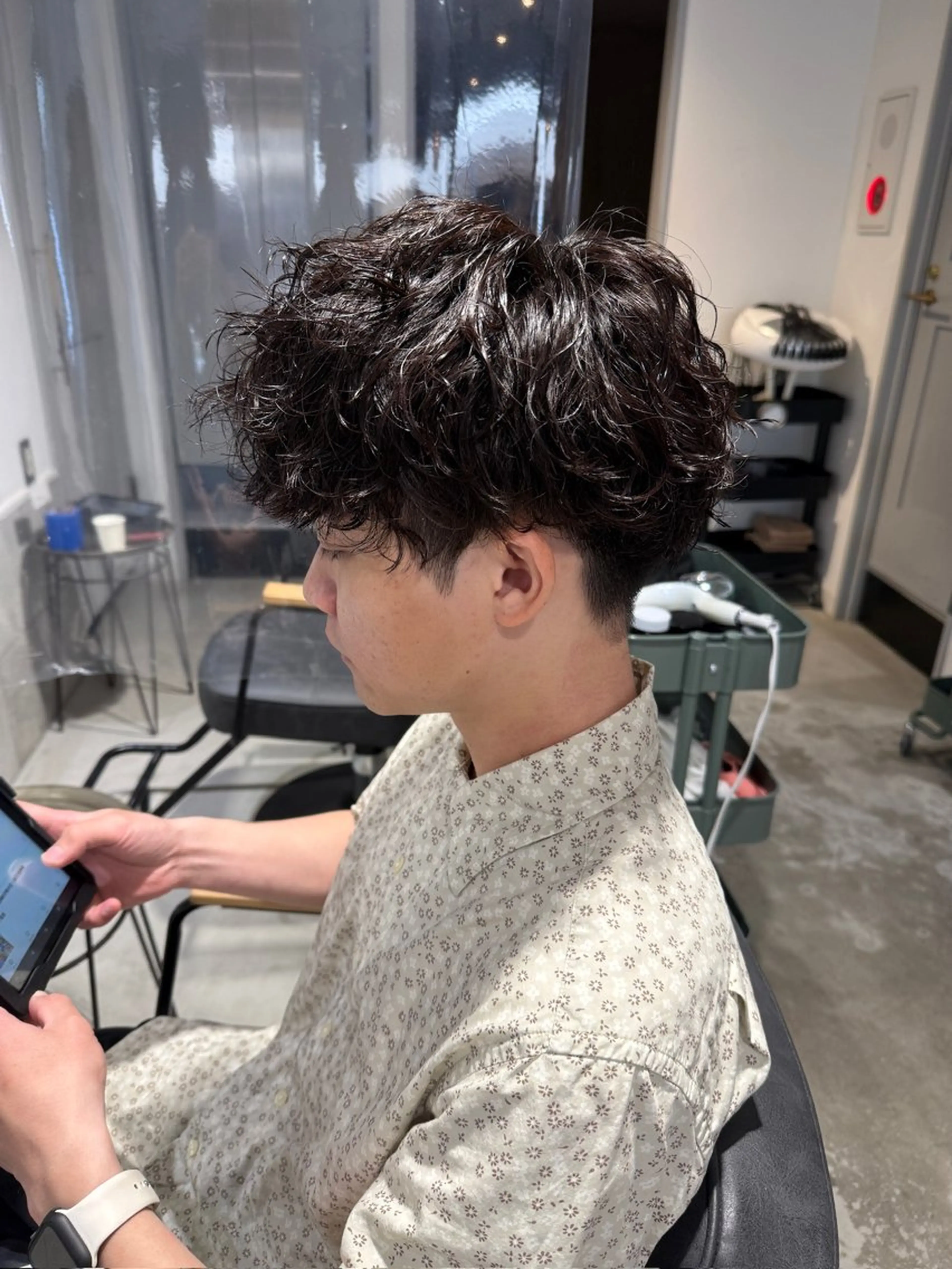 ショート パーマ メンズ メンズパーマ ツイストスパイラルパーマ 波巻きパーマ スパイラルパーマ カット パーマ メンズカットパーマ ✂️ JOYAのヘアスタイル