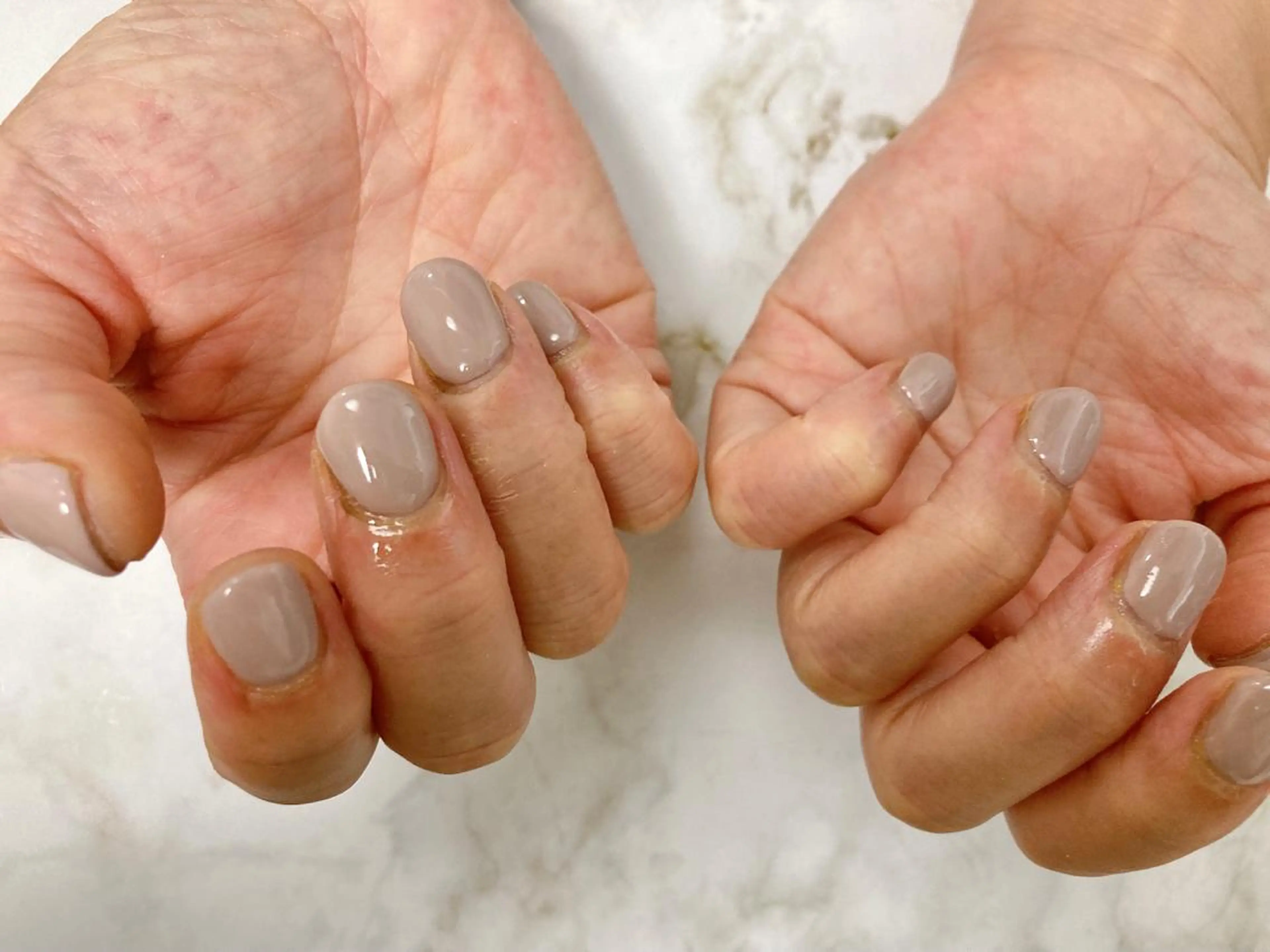 ネイル ワンカラーネイル ハンドネイル mogunail &blowのネイルデザイン