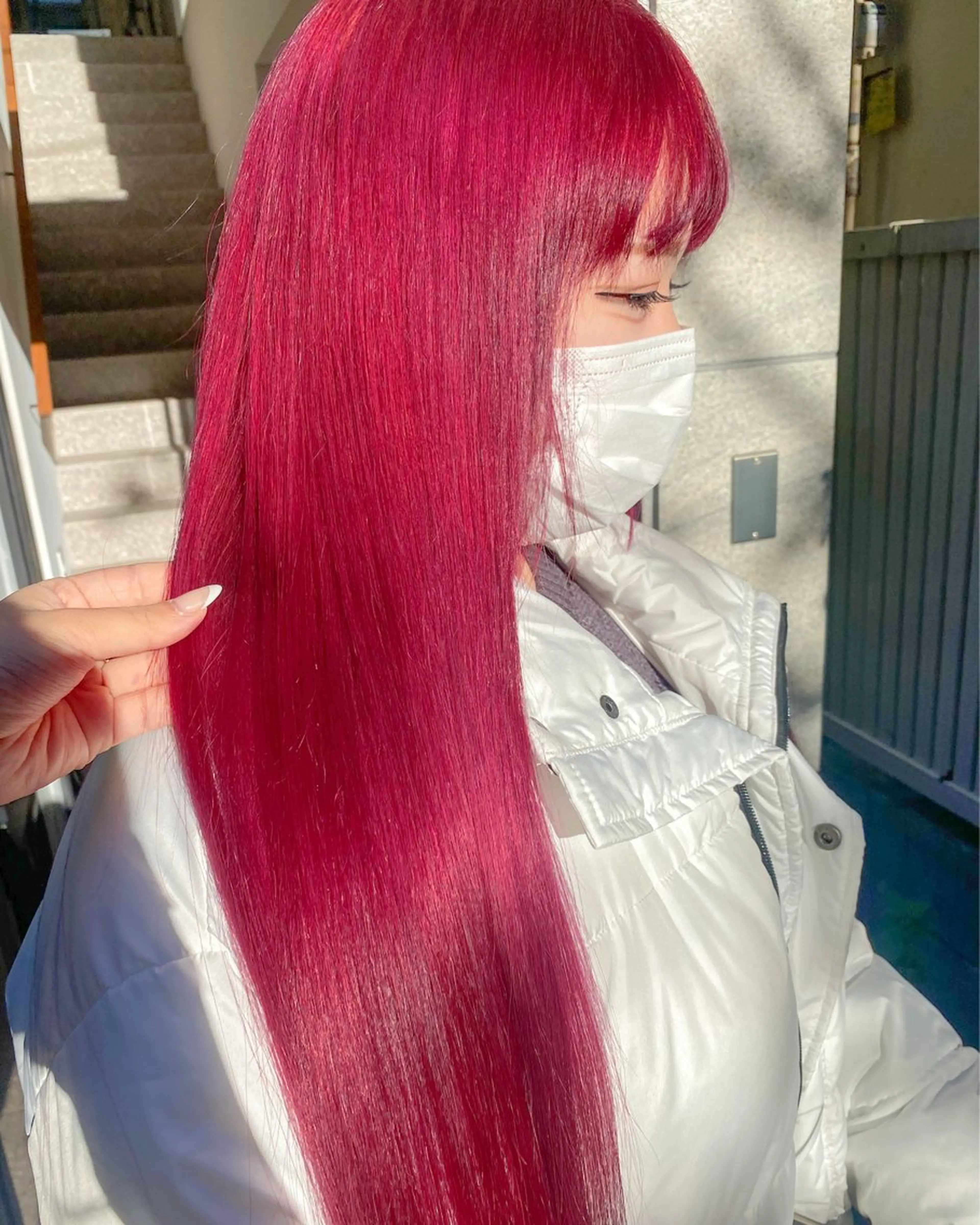 ロング カラー ピンクカラー レッドカラー Chérie Honokaのヘアスタイル