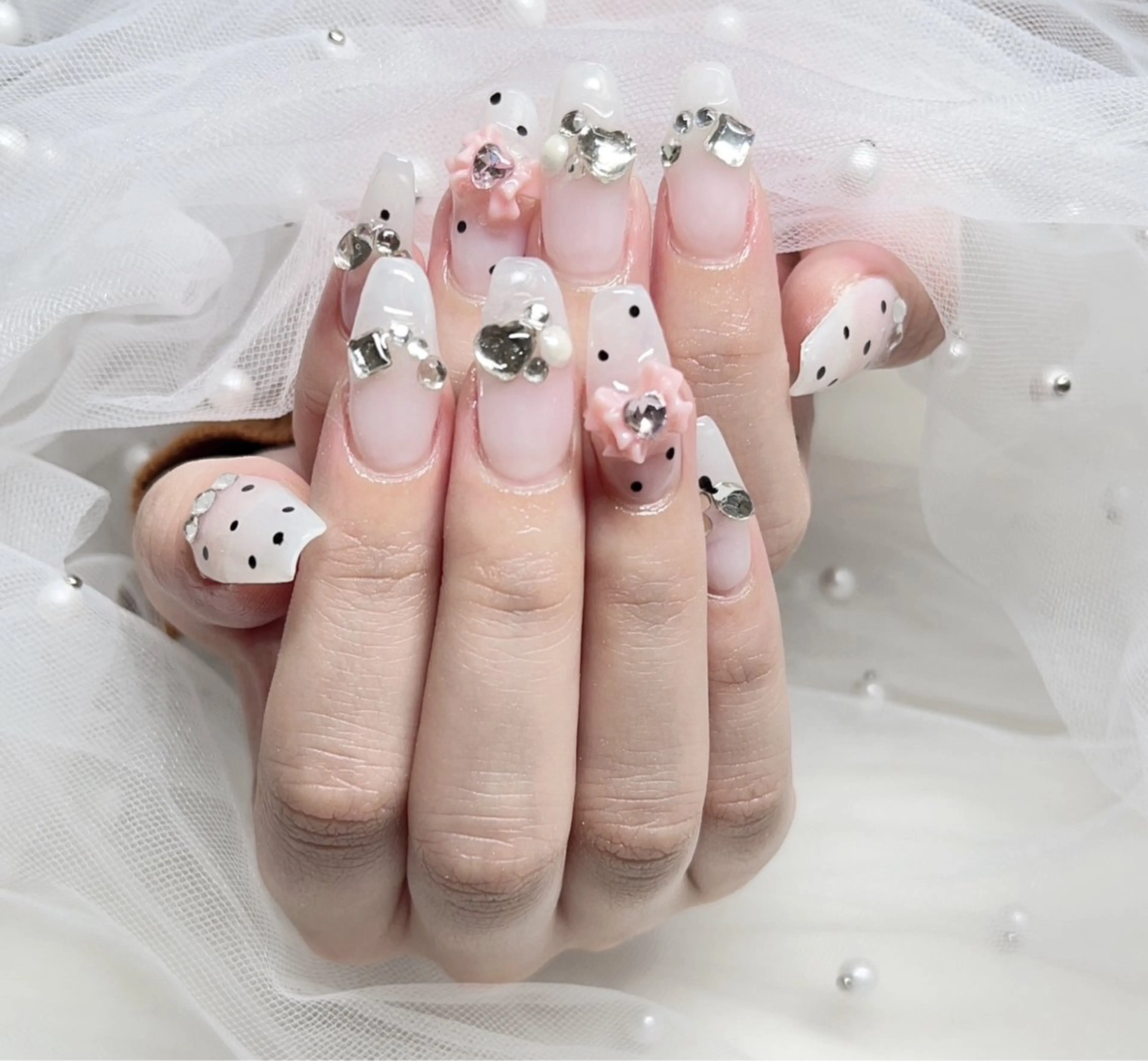 ネイル ハンドネイル KARI ネイルサロンのネイルデザイン