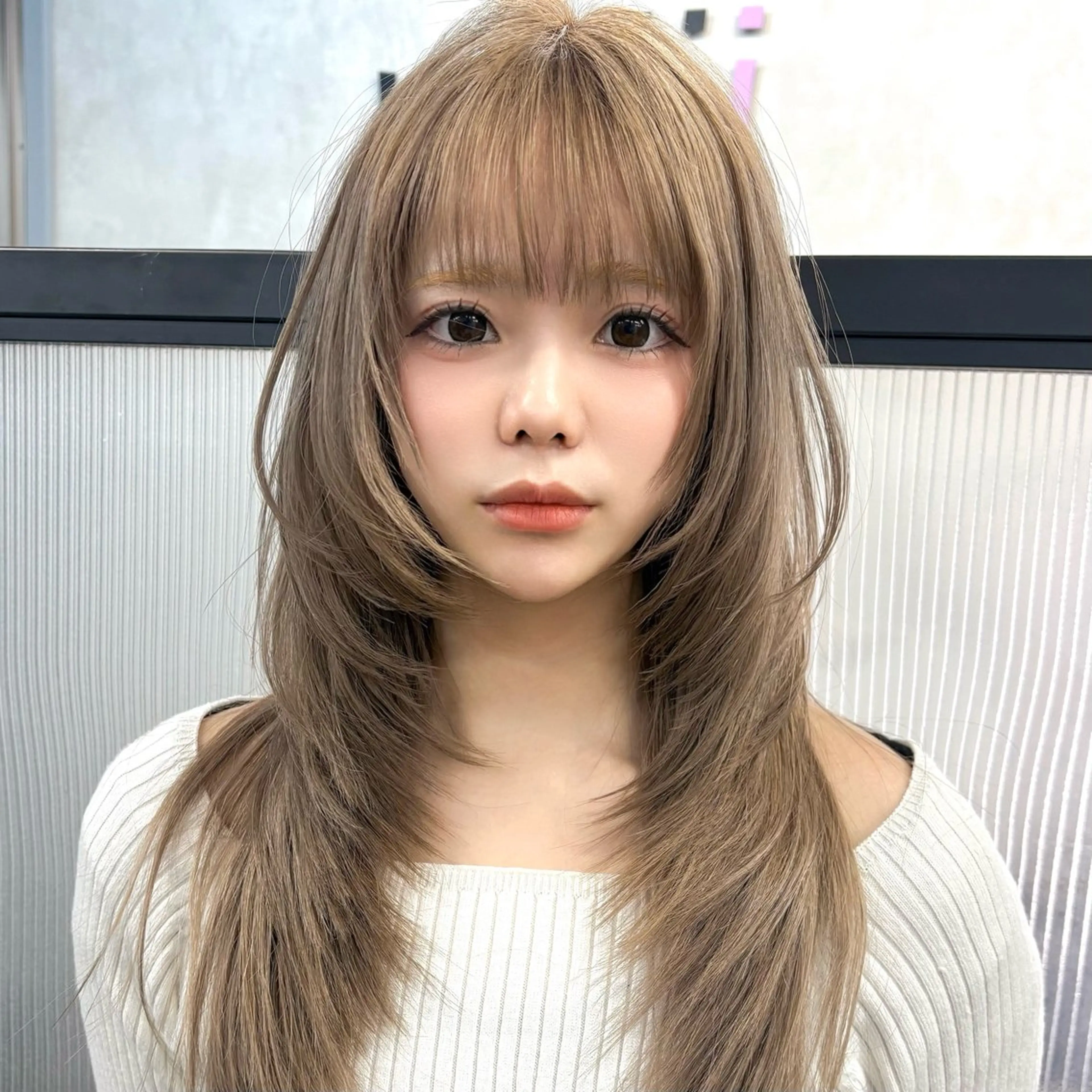 ロング カラー カット ヘアカラー トリートメント 岩田 健斗のヘアスタイル