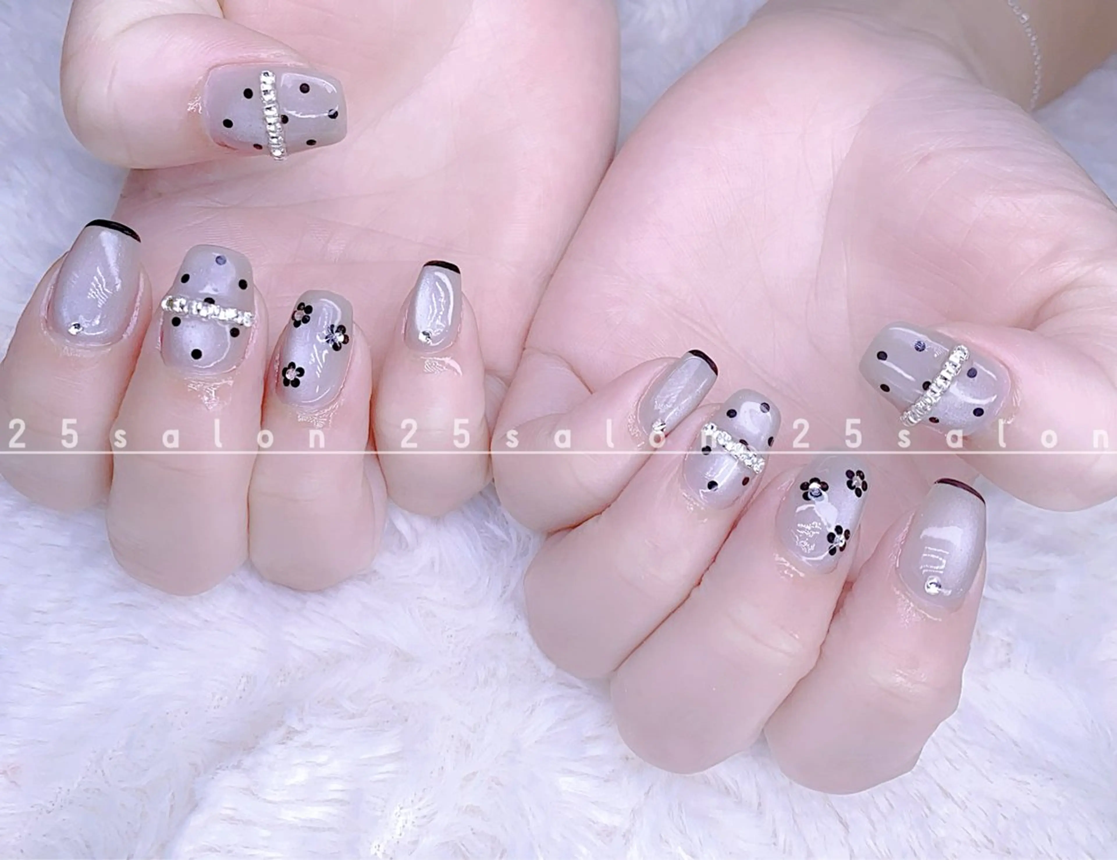 ネイル ジェルネイル 韓国ネイル ニュアンスネイル パラジェル ワンホンネイル 2 5のマツエク・マツパデザイン