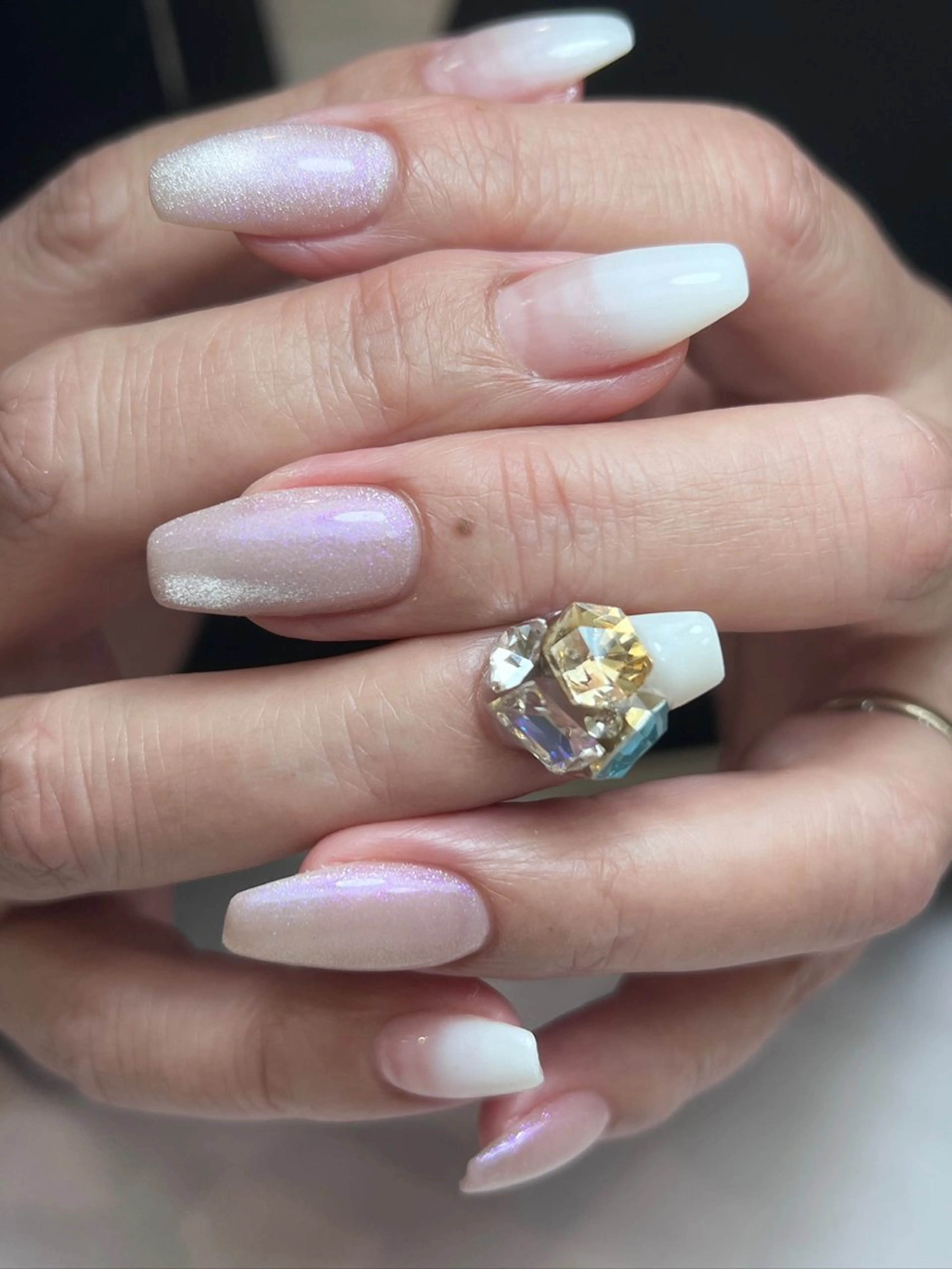 ネイル ストーンネイル ハンドネイル Le Sourire M.Keitoのネイルデザイン