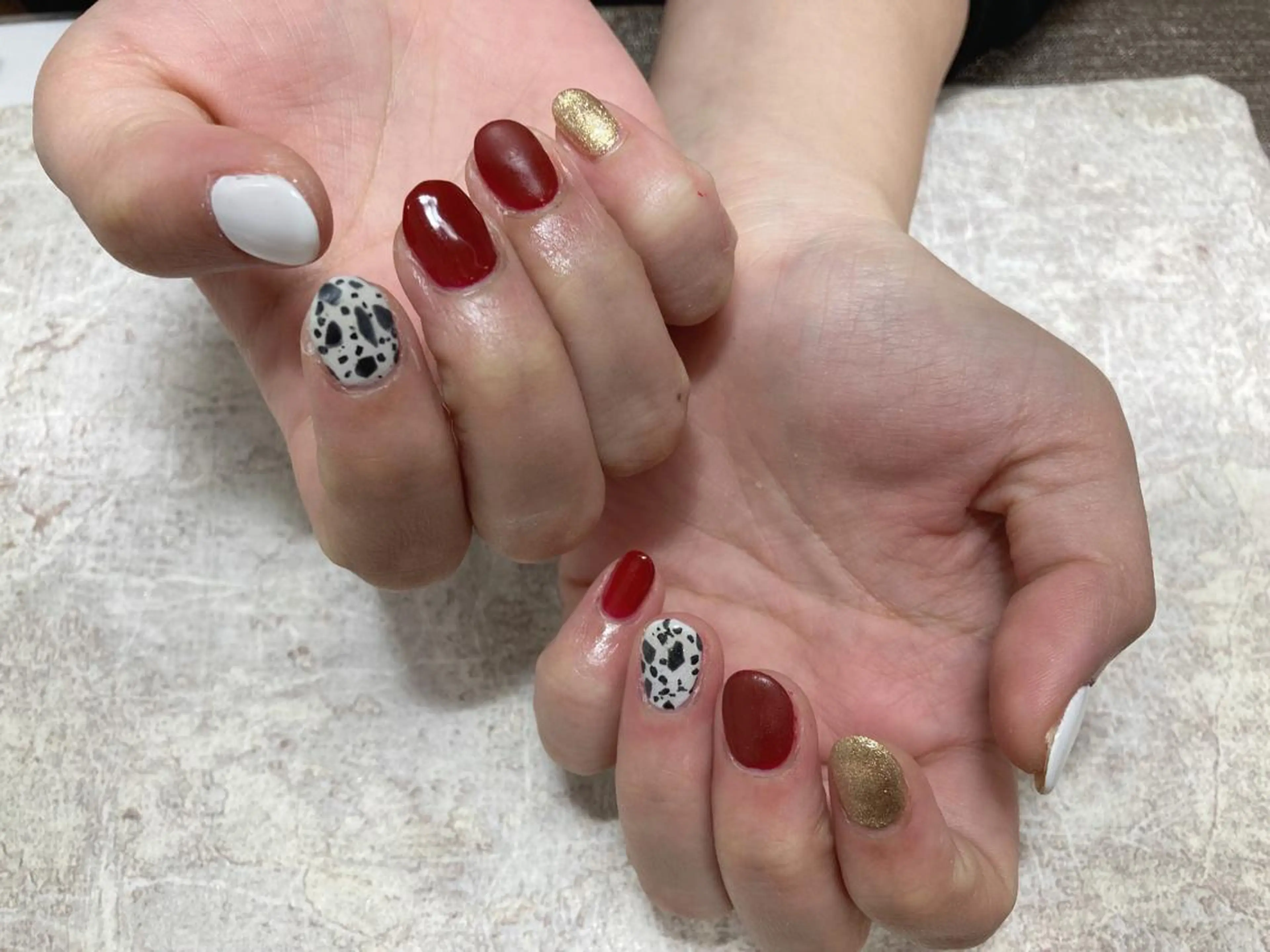 ネイル ボルドー フットネイル ジェルネイル 韓国ネイル マグネットネイル mogunail &blowのネイルデザイン