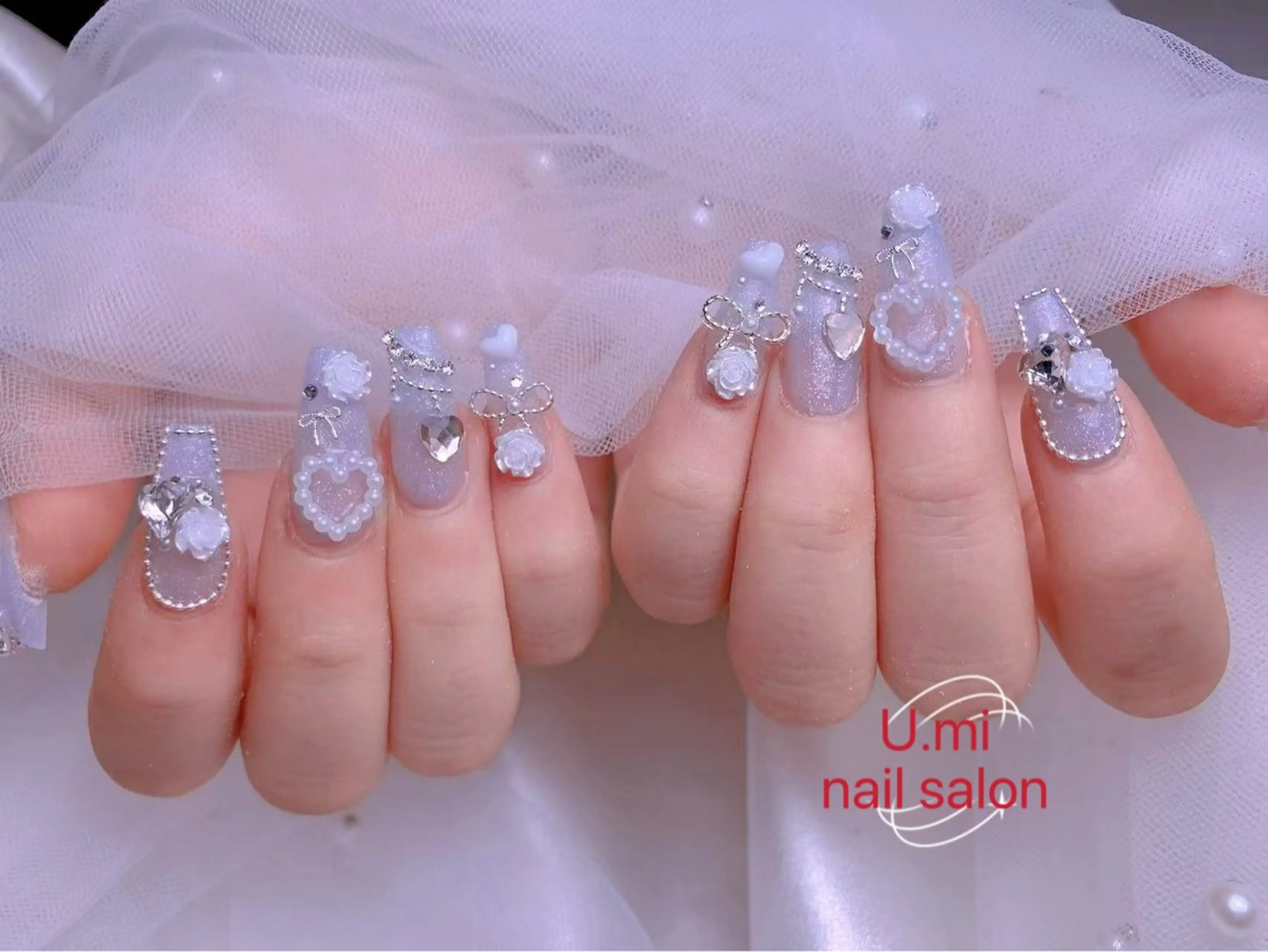 ネイル UMI ネイルサロン新宿🎀のネイルデザイン