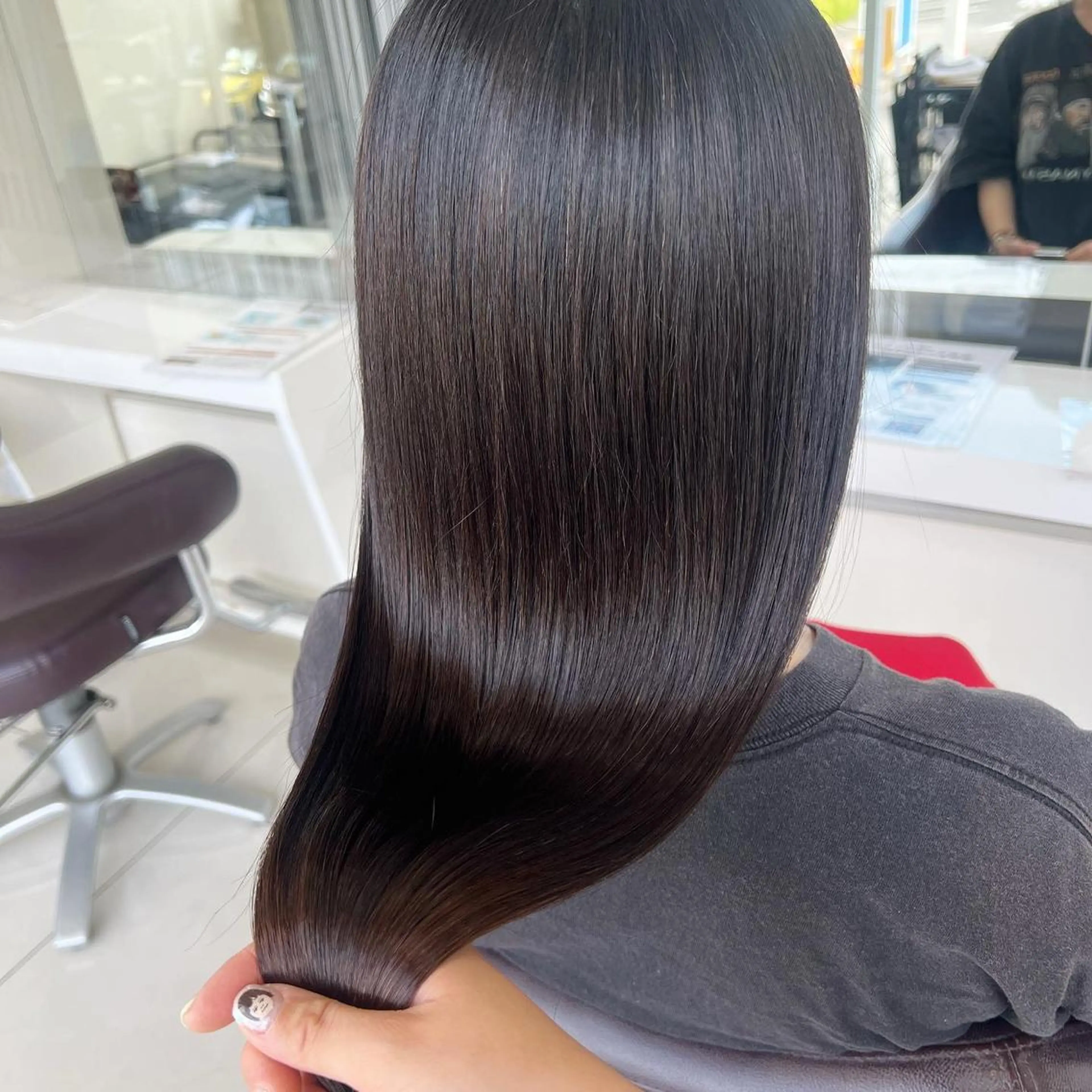 ロング 瀧上 菜津美のヘアスタイル