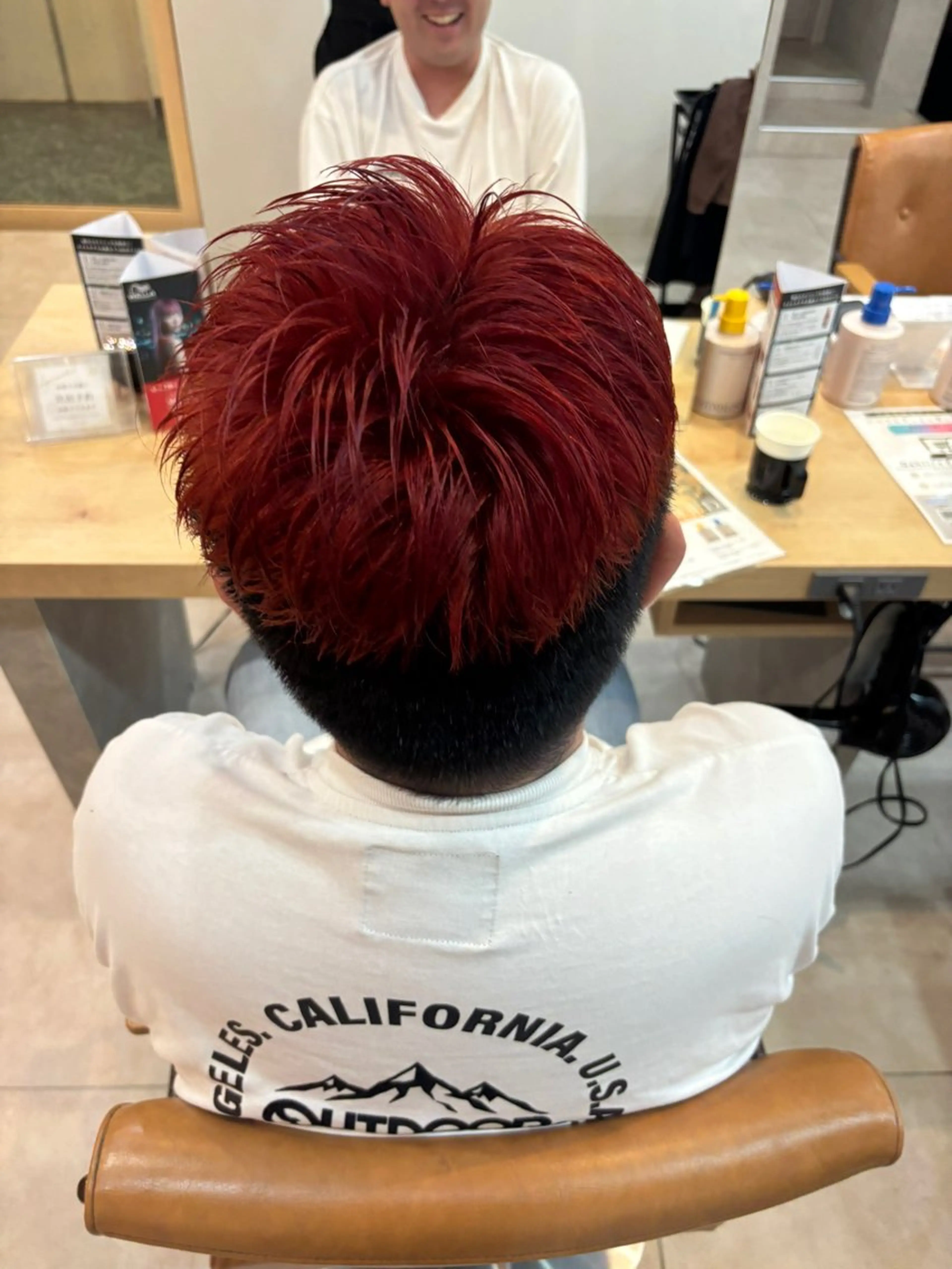 カラー メンズ メンズブリーチ ブリーチ レッドカラー 八尋 悠希のヘアスタイル