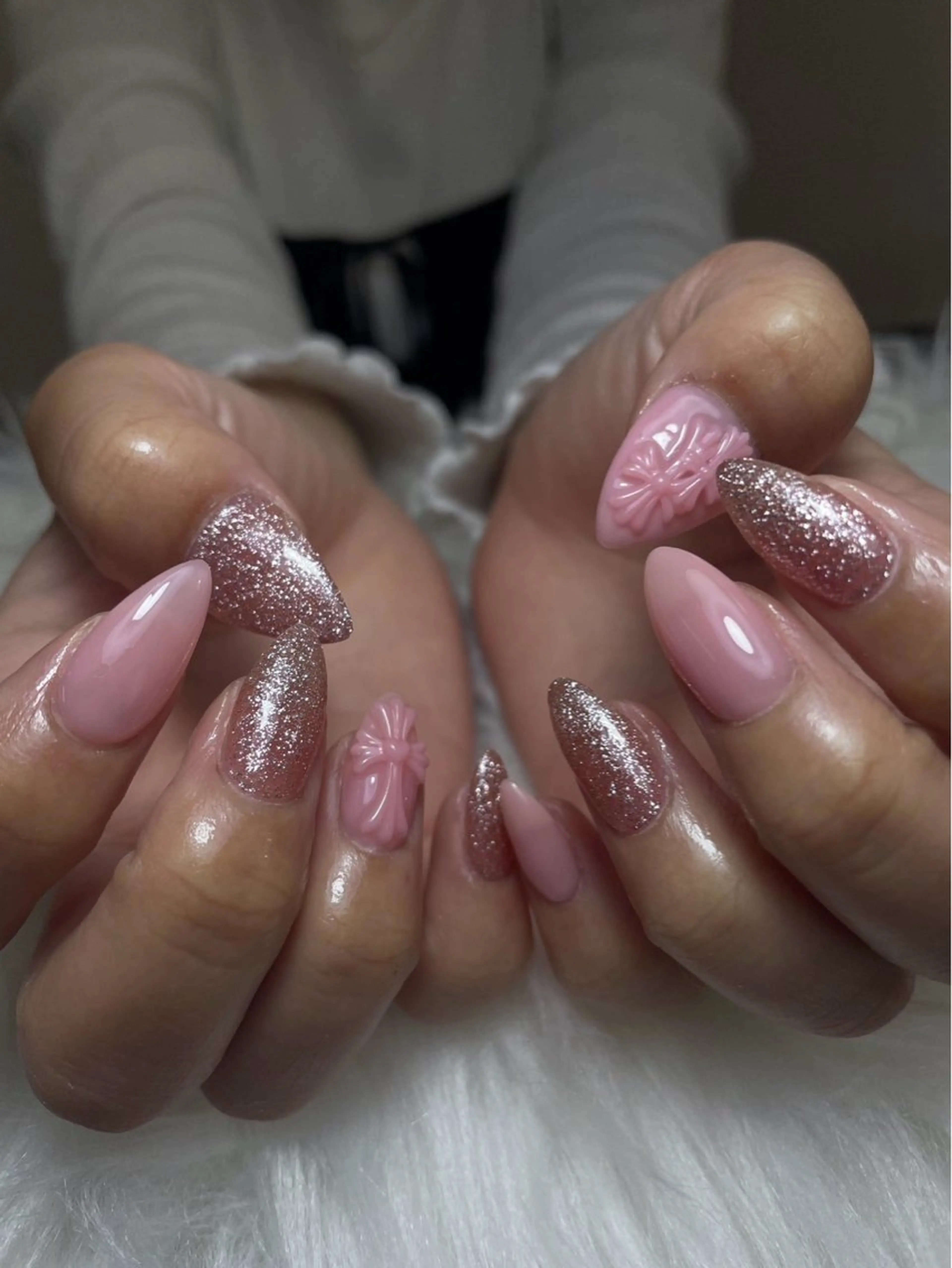 ネイル チークネイル 長さ出し フットネイル ジェルネイル 卒業式 𝓐𝓷𝓻𝓲 XiinhNailのネイルデザイン