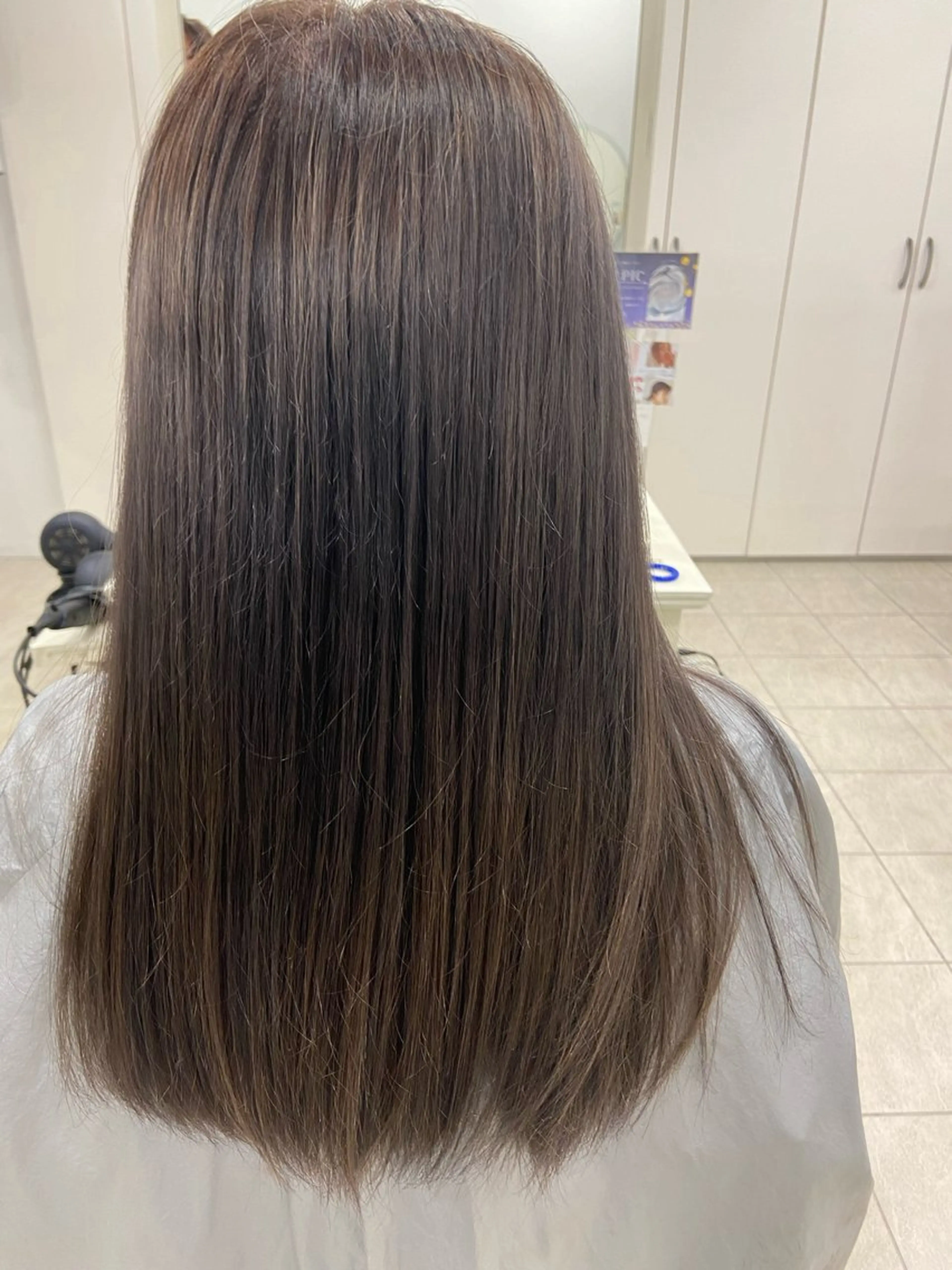 セミロング 平塚/顔周りレイヤー /寒色/きゅうとのヘアスタイル