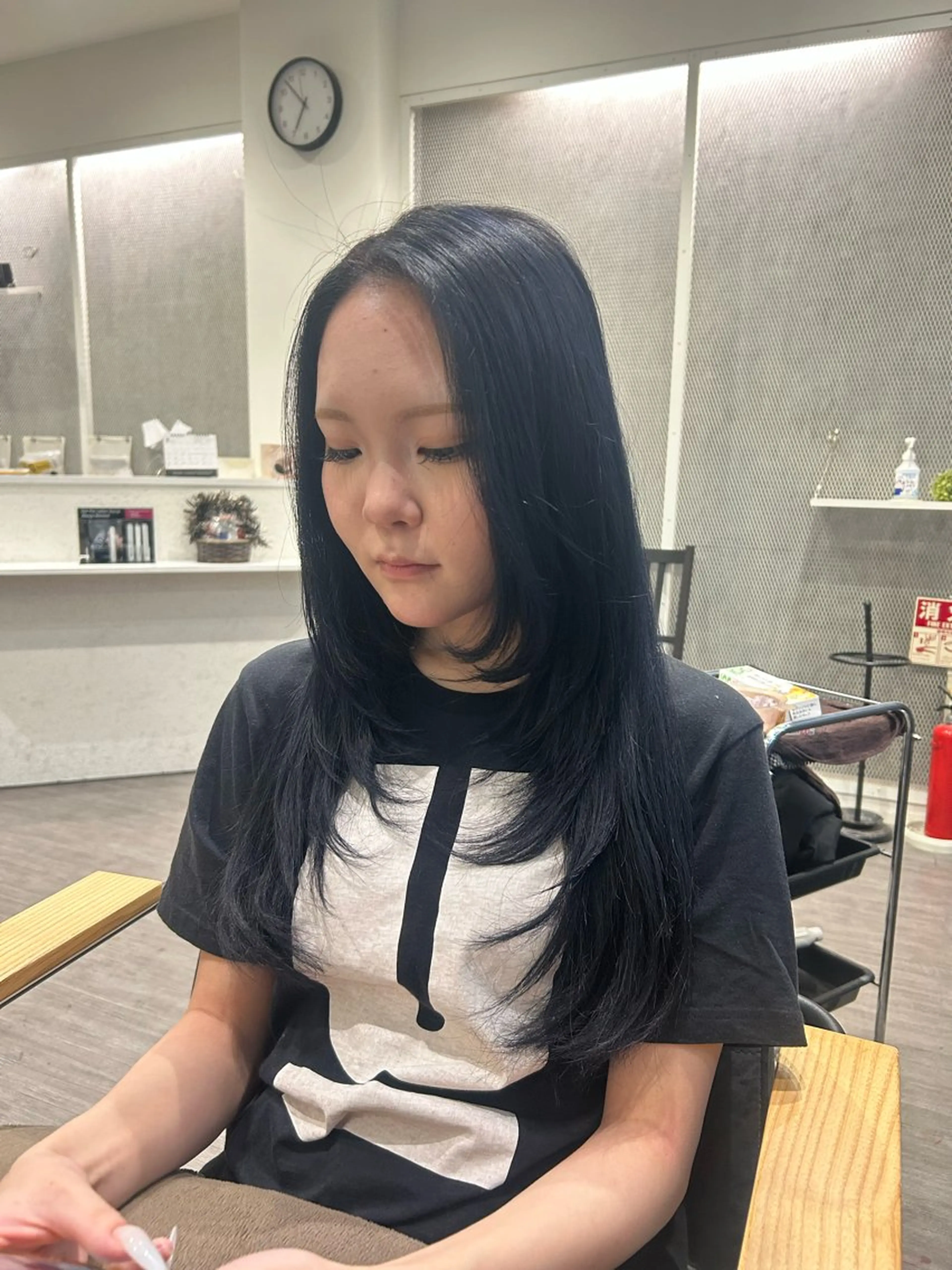 ロング カラー ヘアアレンジ 透明感カラー ダークグレー ダークグレージュ グレージュ cocotte 💟草間紫音💟のヘアスタイル