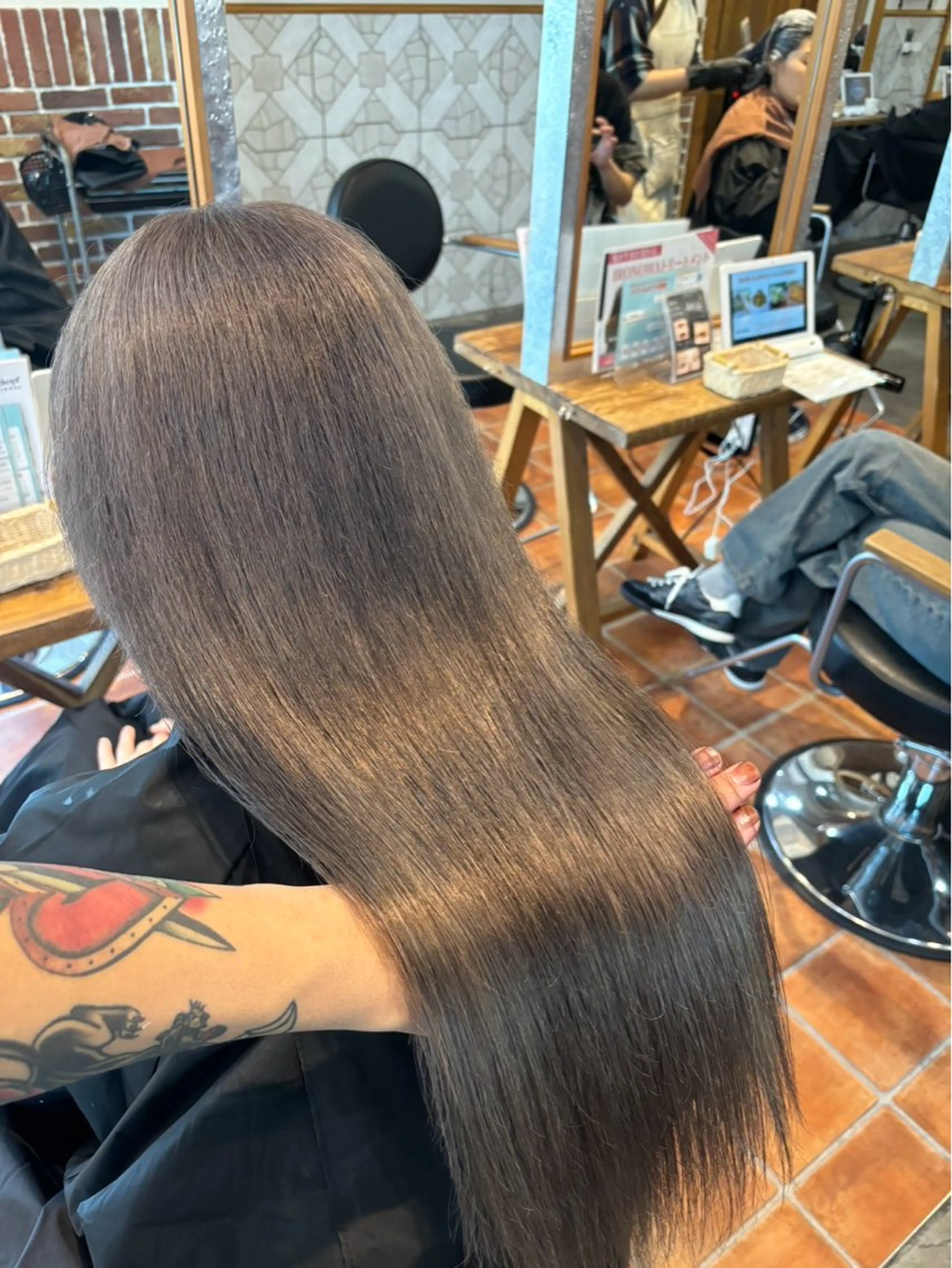 ロング ヘアカラー 藤原 拓人のヘアスタイル