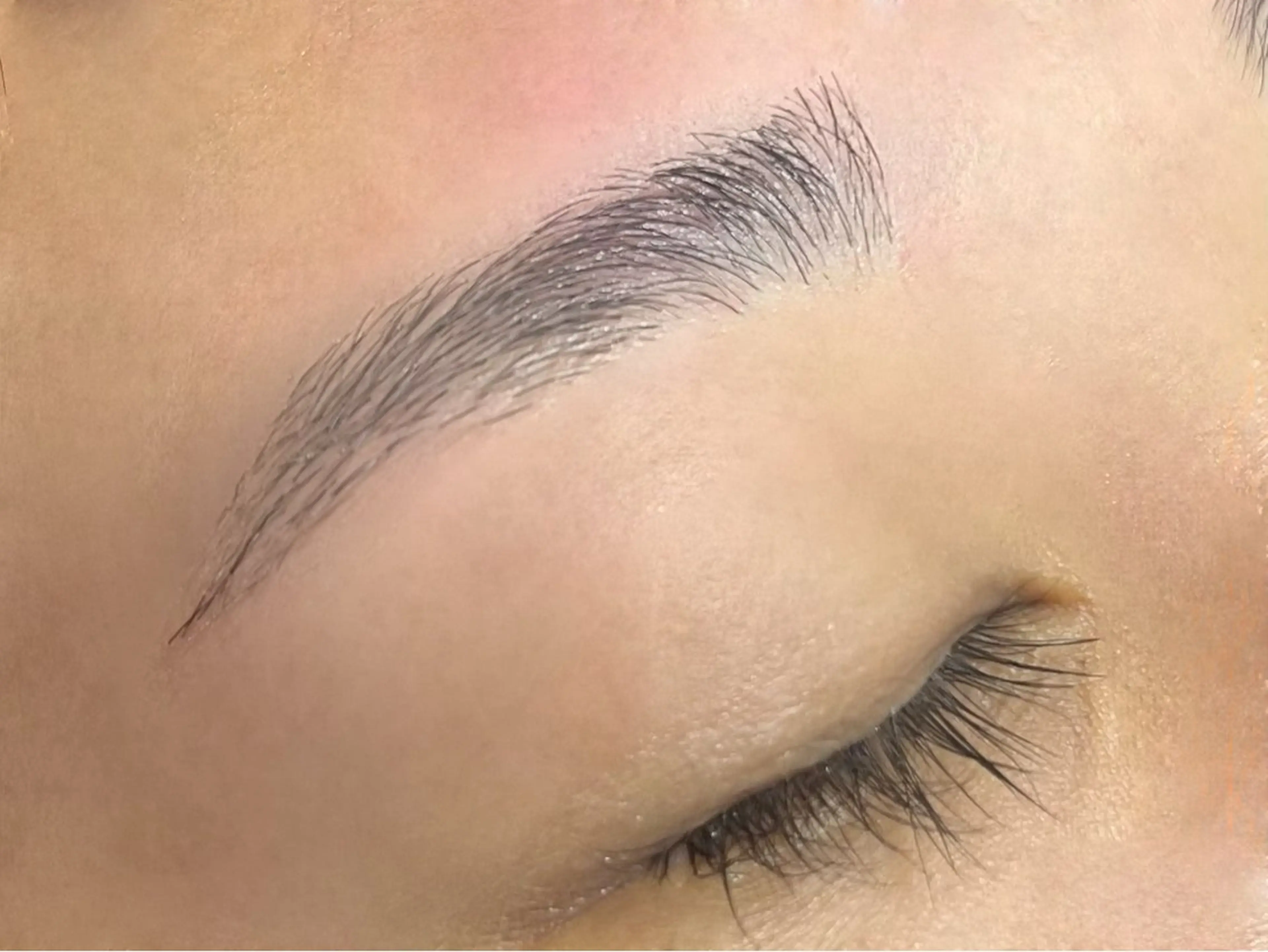 メンズ アイブロウ ワックス脱毛 眉カット Ai Quick 秋葉原わたなべの眉毛・アイブロウイメージ