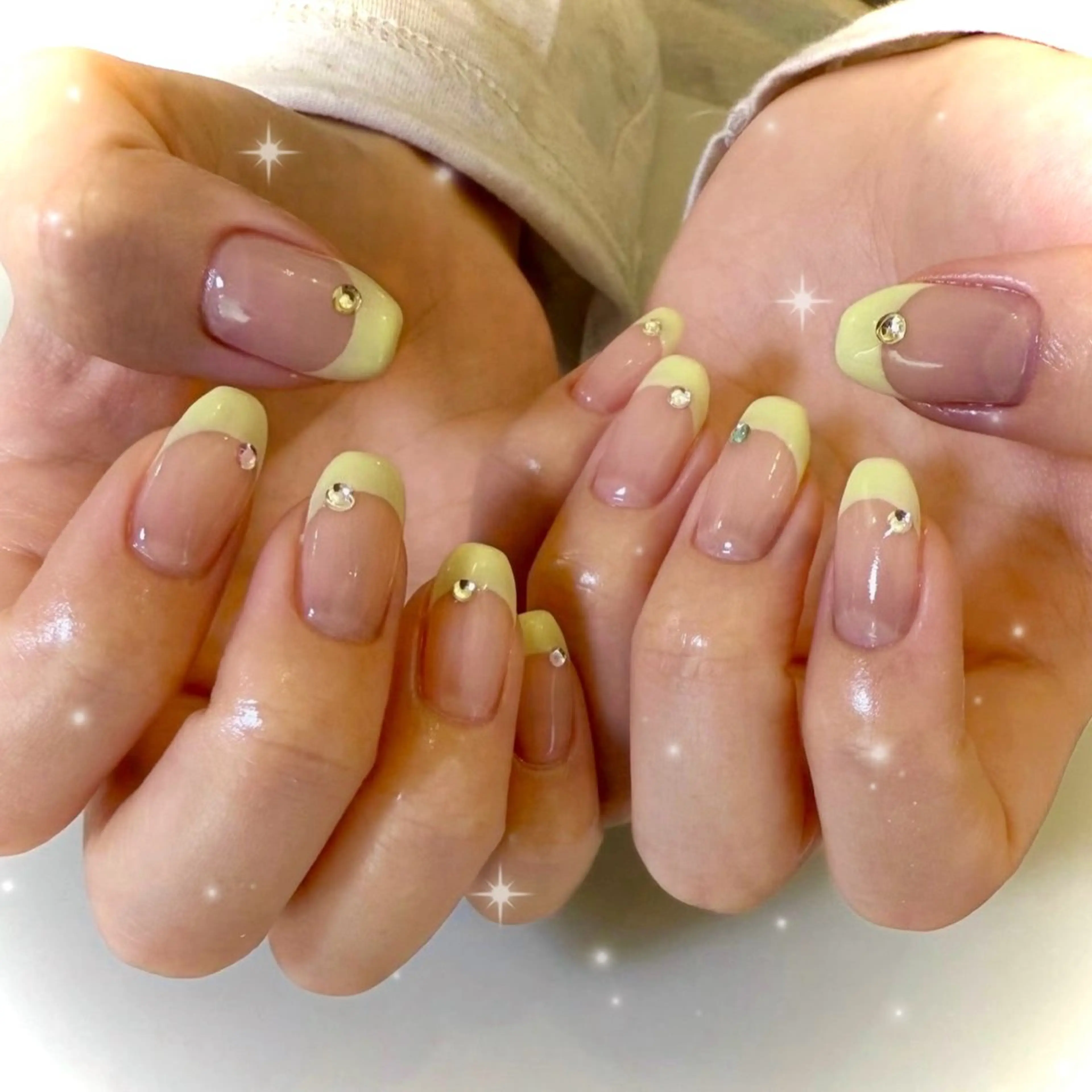 🌙フレンチネイル10本(オフなし)の写真