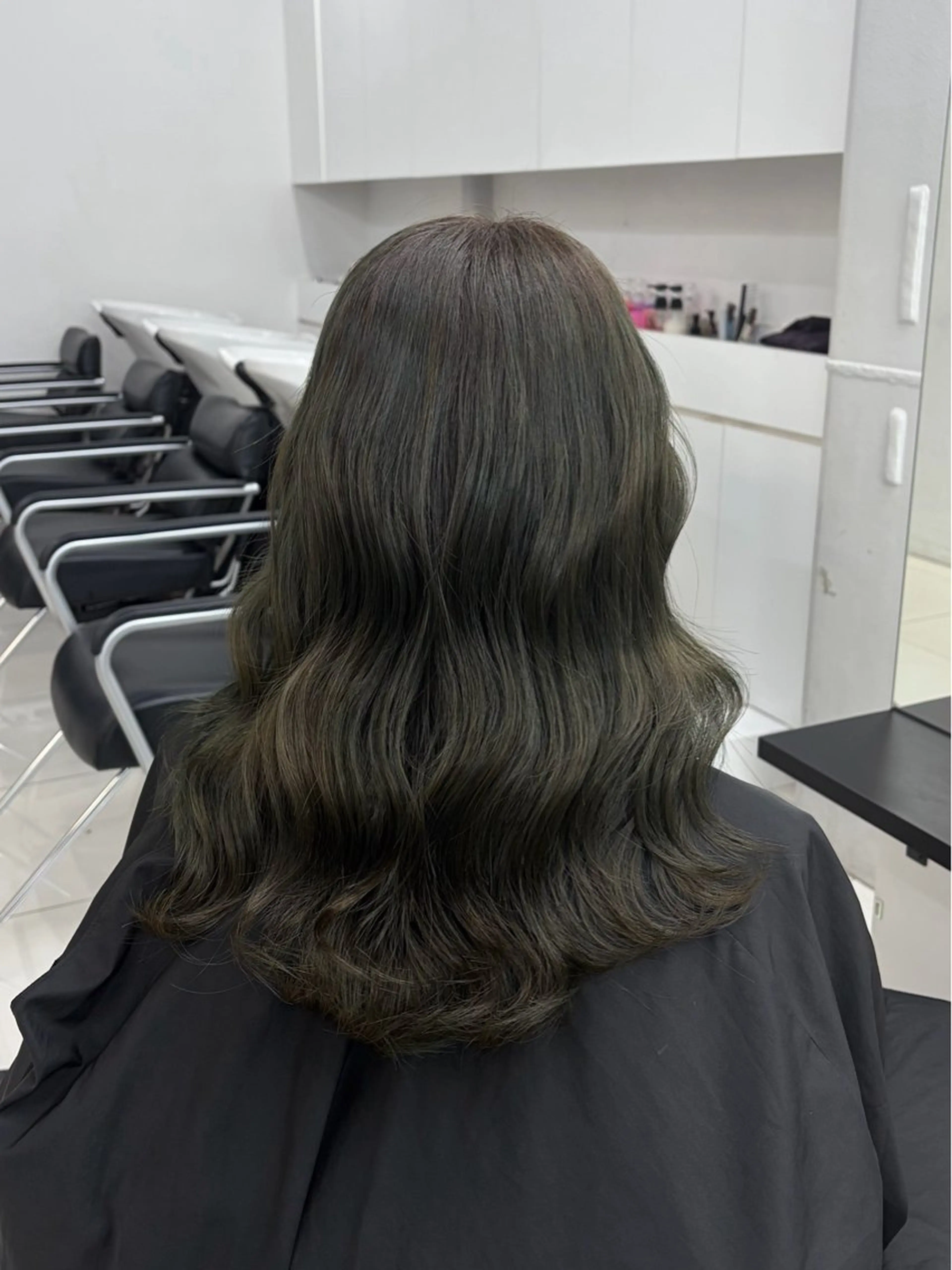 セミロング カラー 透明感カラー 無料ワンカラーモデル 🩷ALIVE 七海のヘアスタイル