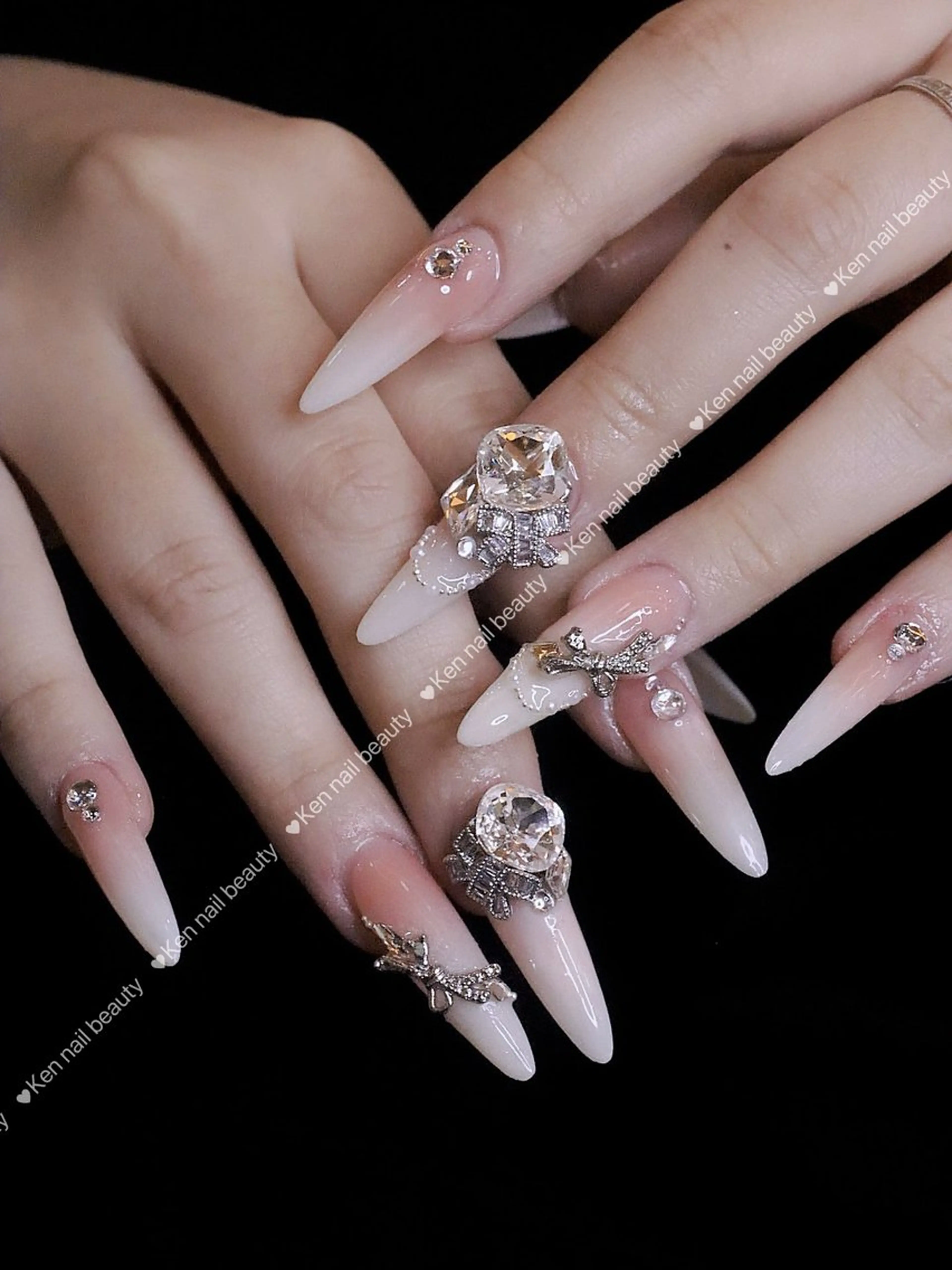 【長さだし(チップ)】10本／パーツ・ストーン付け放題120分以内／オフ込みの写真