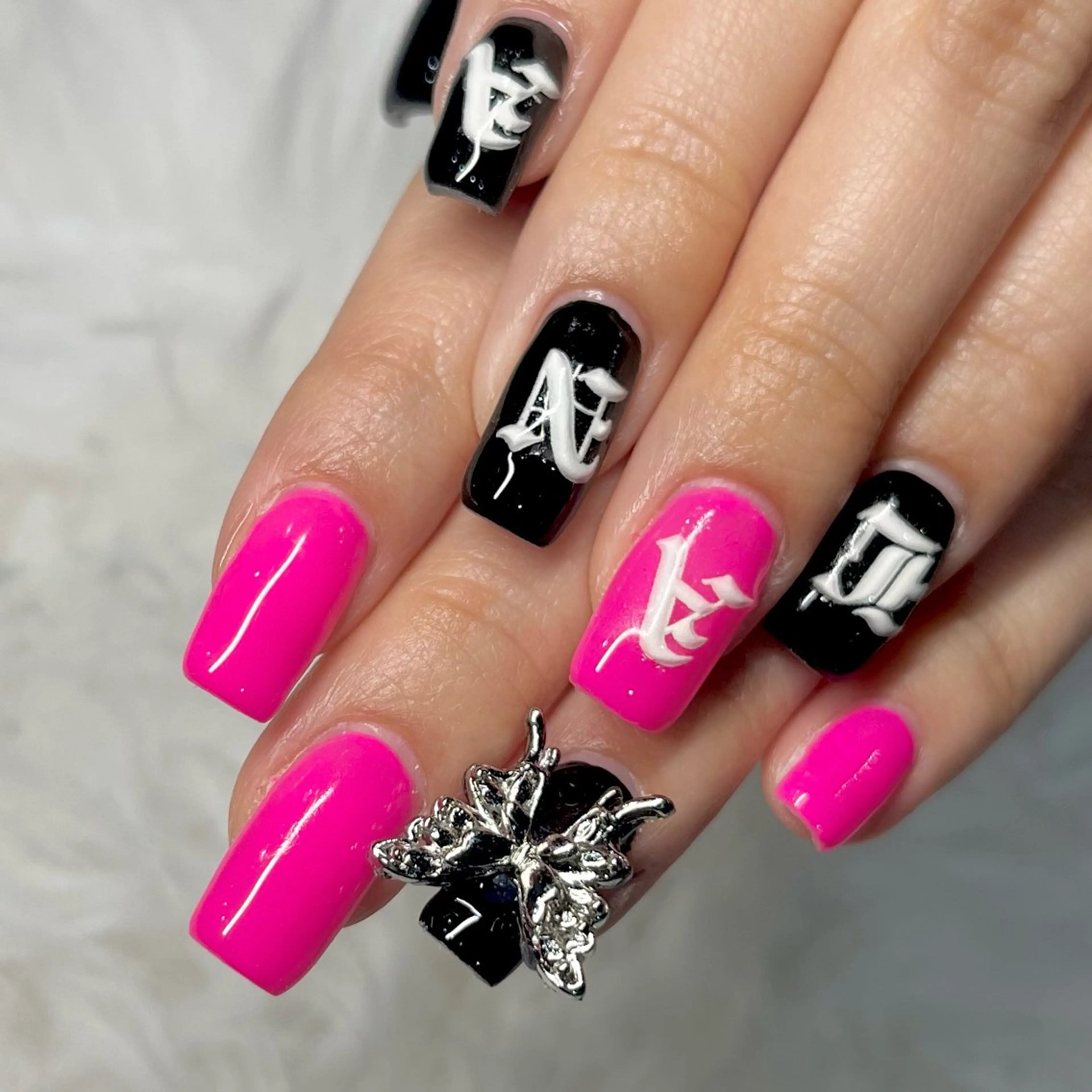 ネイル MARI 🌹のネイルデザイン