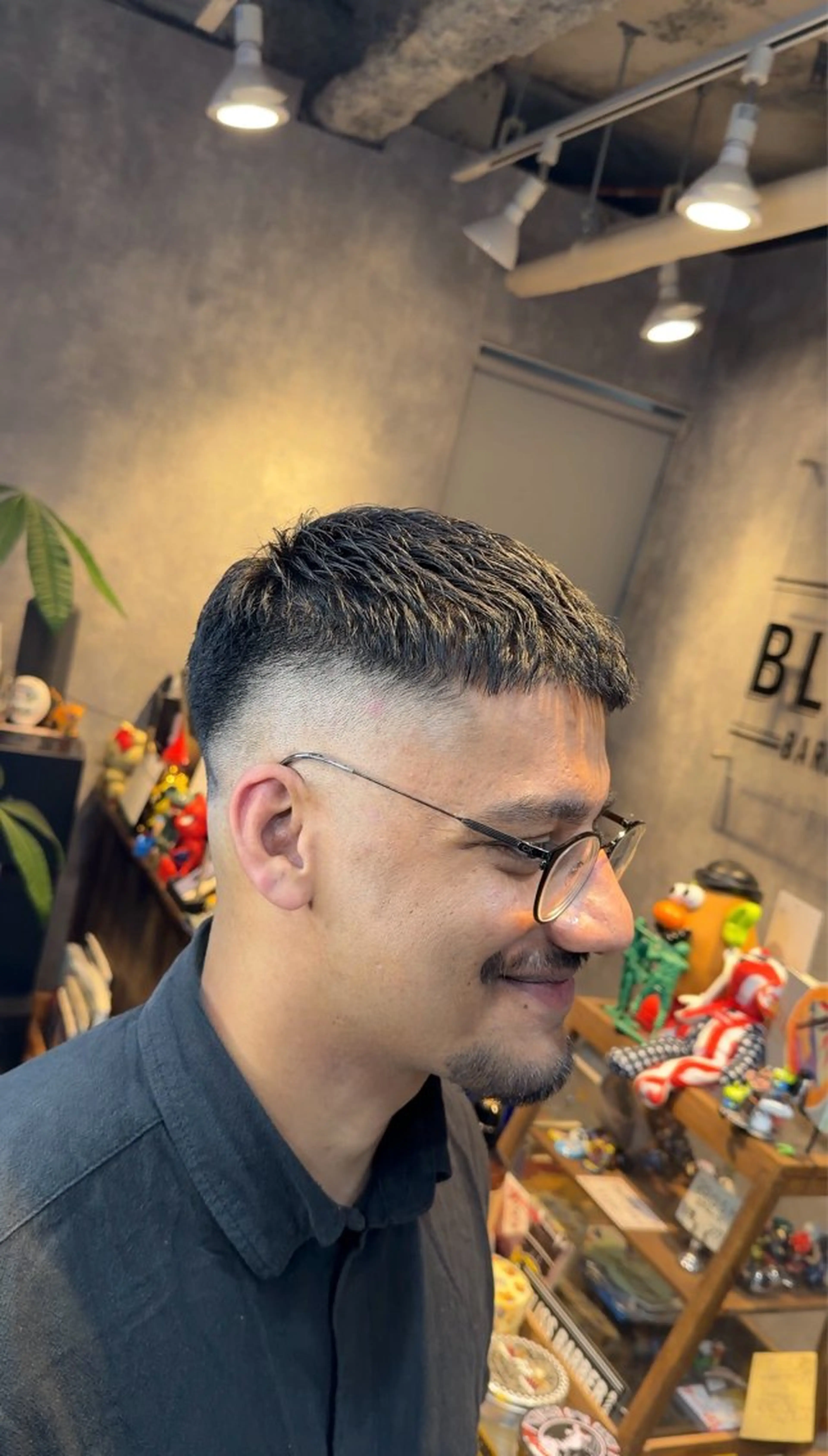 ショート メンズ 安立 玲於のヘアスタイル