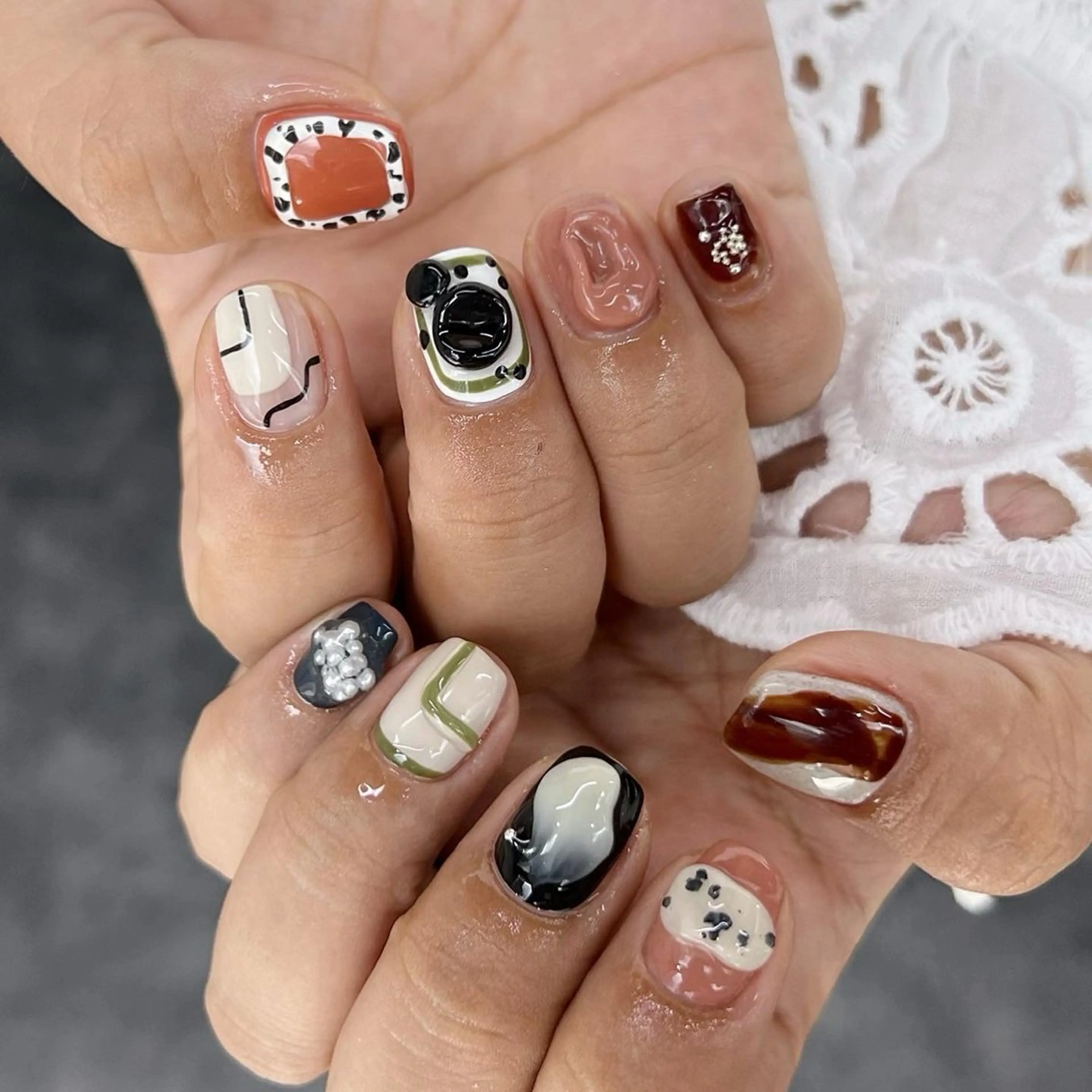 ネイル ジェルネイル ニュアンスネイル ぷっくりネイル 冬ネイル ハンドネイル フットネイル GRANDE大須 栄/店長 aki🌙のネイルデザイン