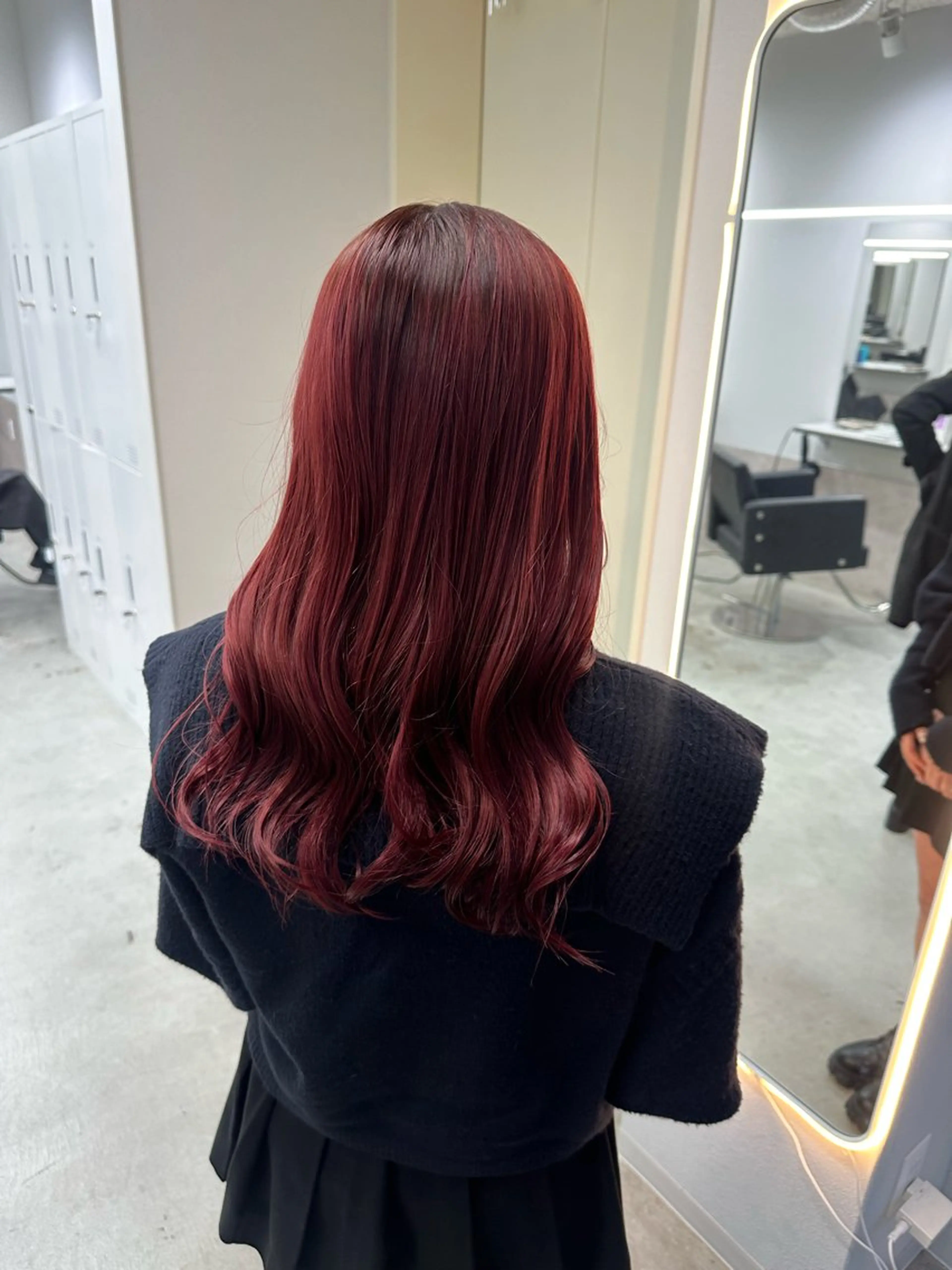 セミロング カラー レッドカラー AYAKASA 暖色カラー/レイヤーのヘアスタイル