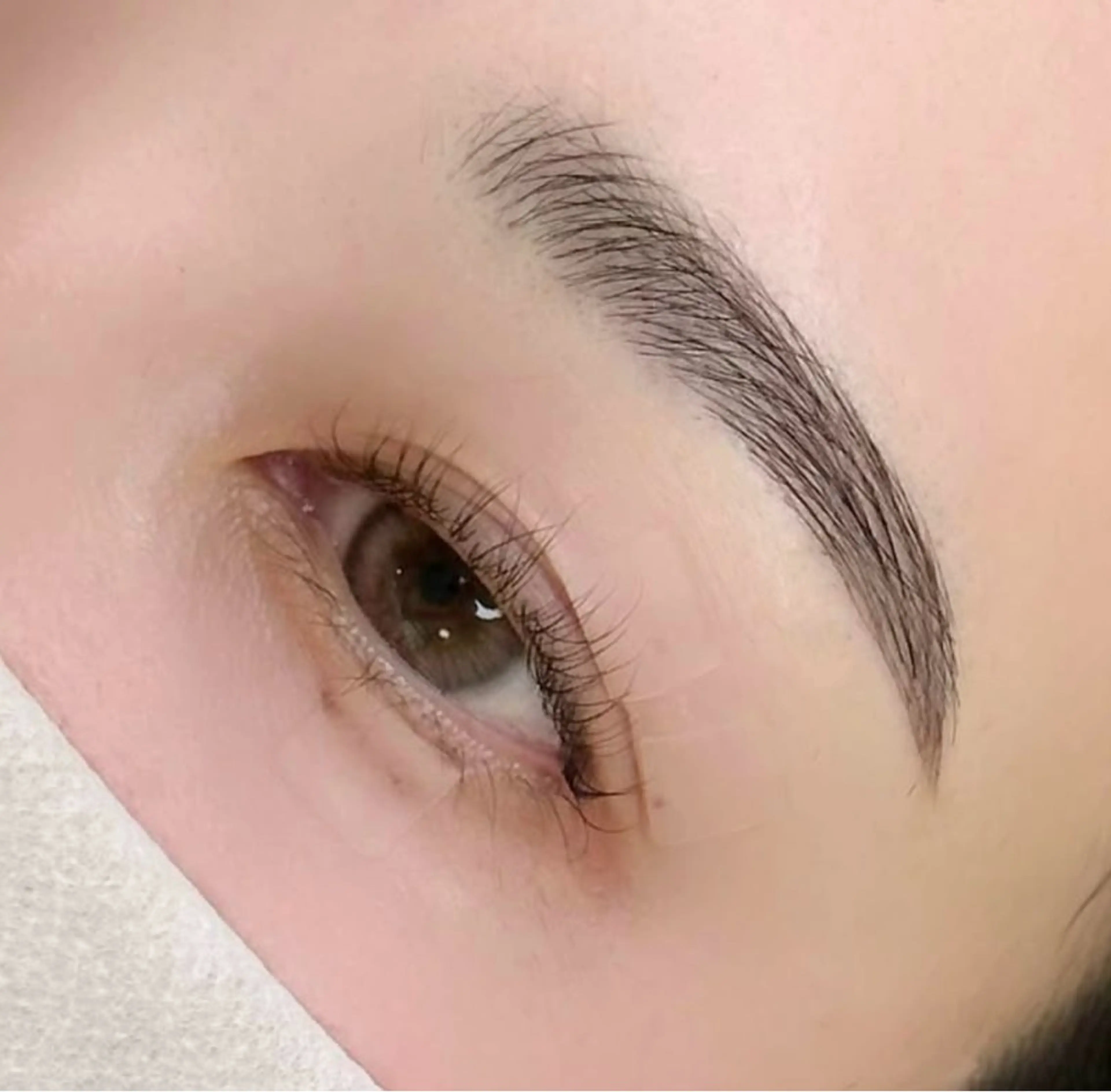 【LADY💋】アイブロウWAX(眉Wax+骨格診断+間引き+カット込み)の写真