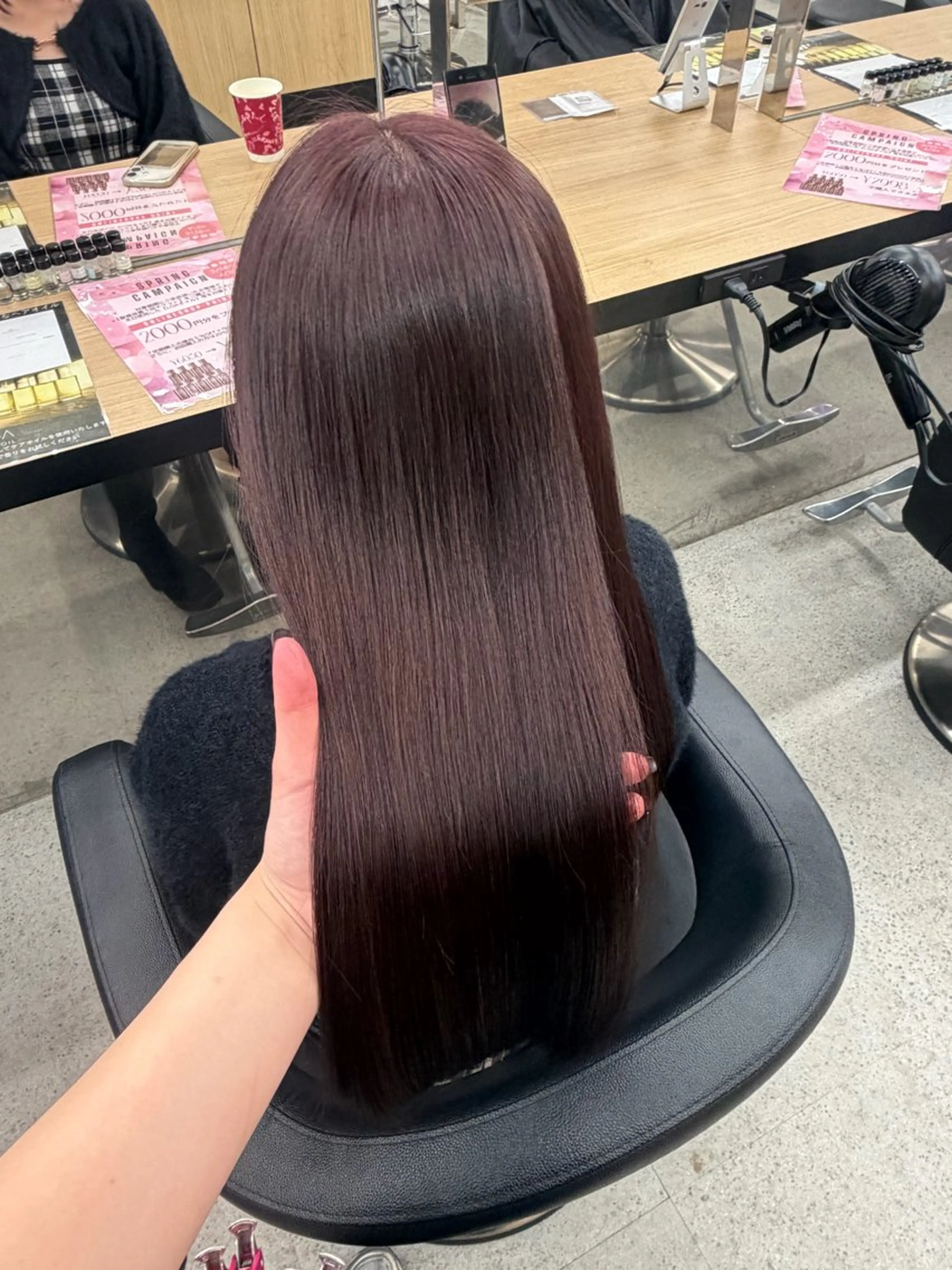 ロング カラー ブリーチ 髪質改善 トリートメント ヘアカラー 💗愛され暖色💗 ピンク/レッド💗のヘアスタイル