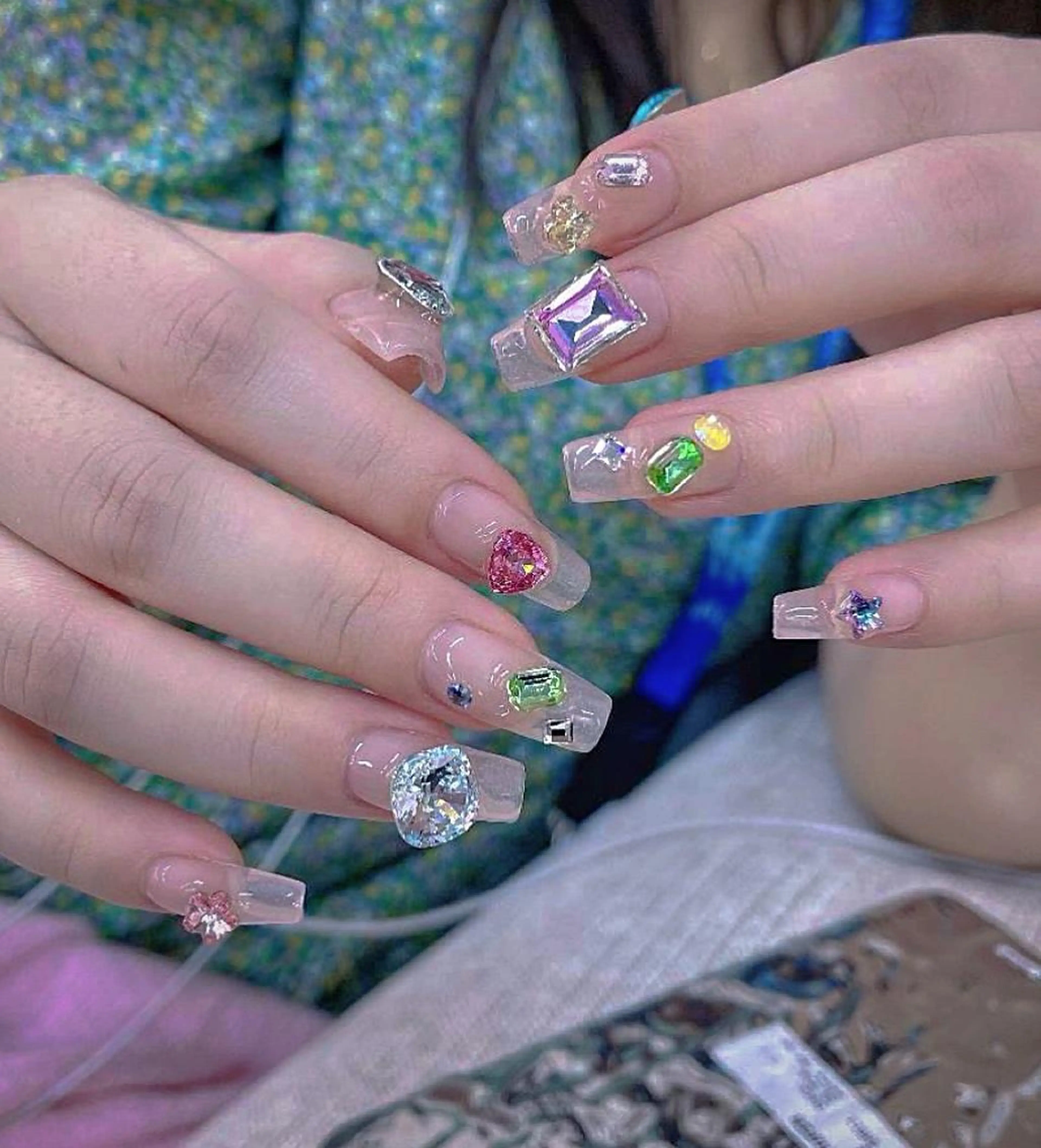 セミロング めぐみのネイルサロン スタッフ練習のネイルデザイン