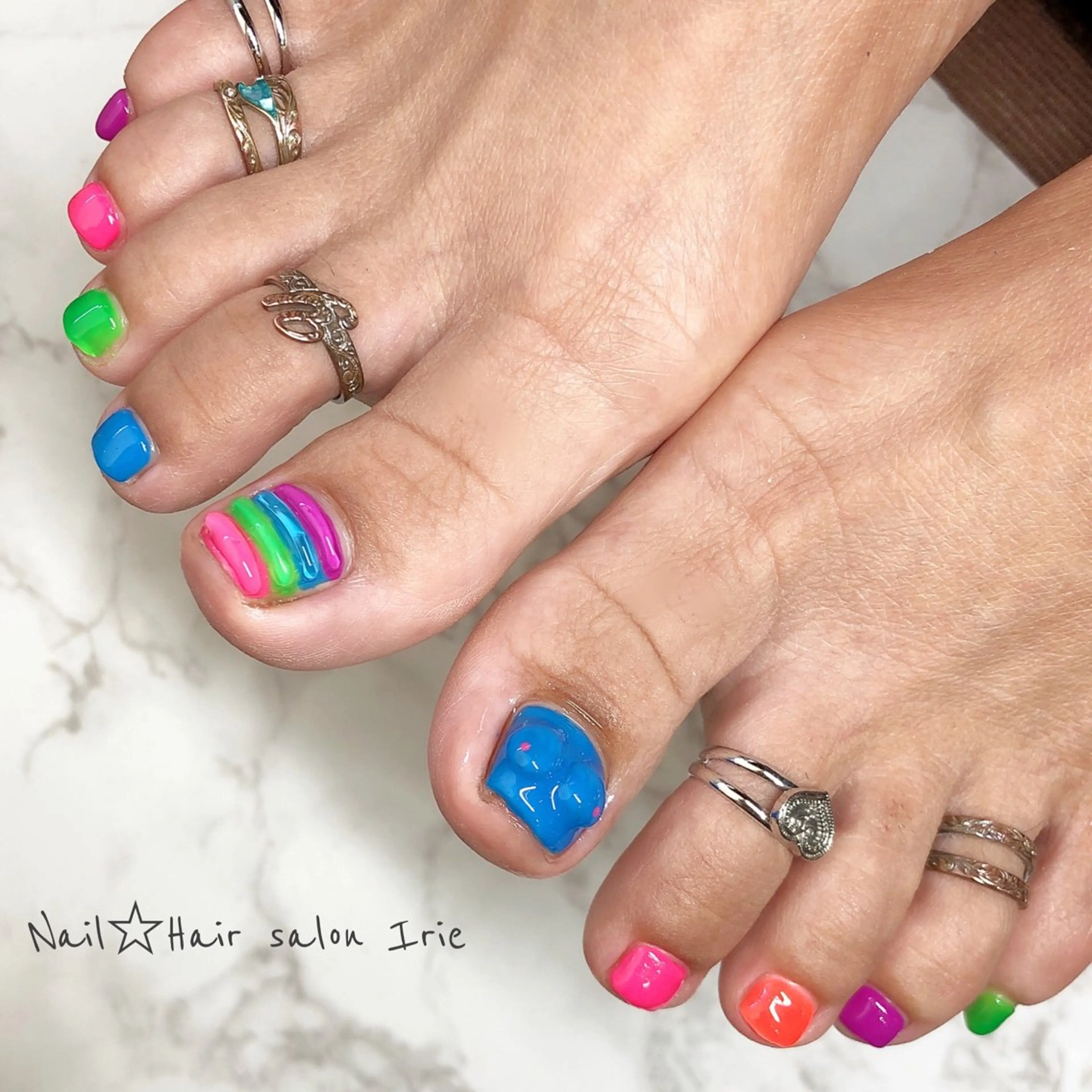 ネイル フットネイル 與儀 知佳のネイルデザイン