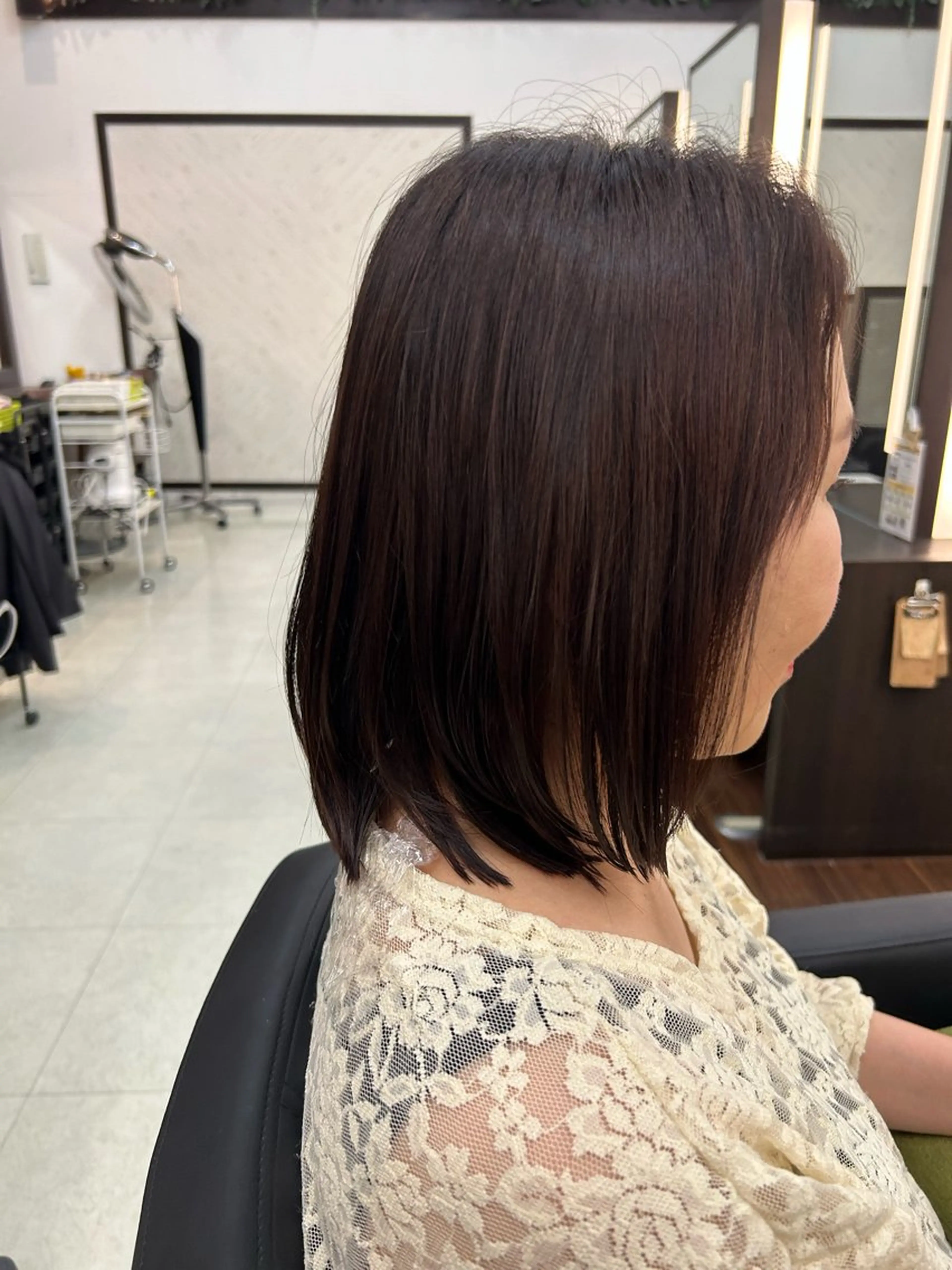 ミディアム カラー MITOMO SHUTOのヘアスタイル