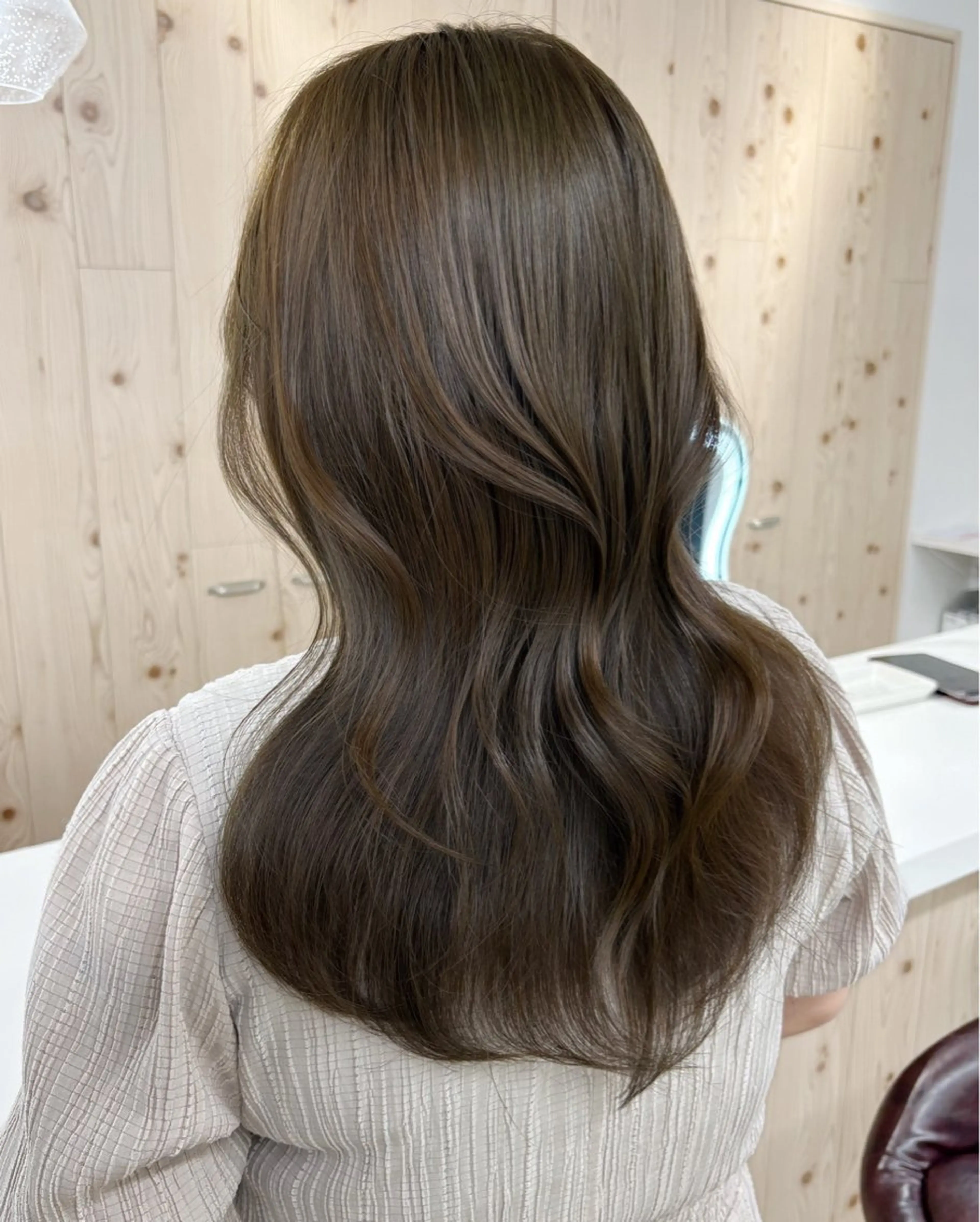 ロング カラー カット ヘアカラー トリートメント ヘアセット 新宿/韓国ヘア/ 髪質改善ストレートのヘアスタイル