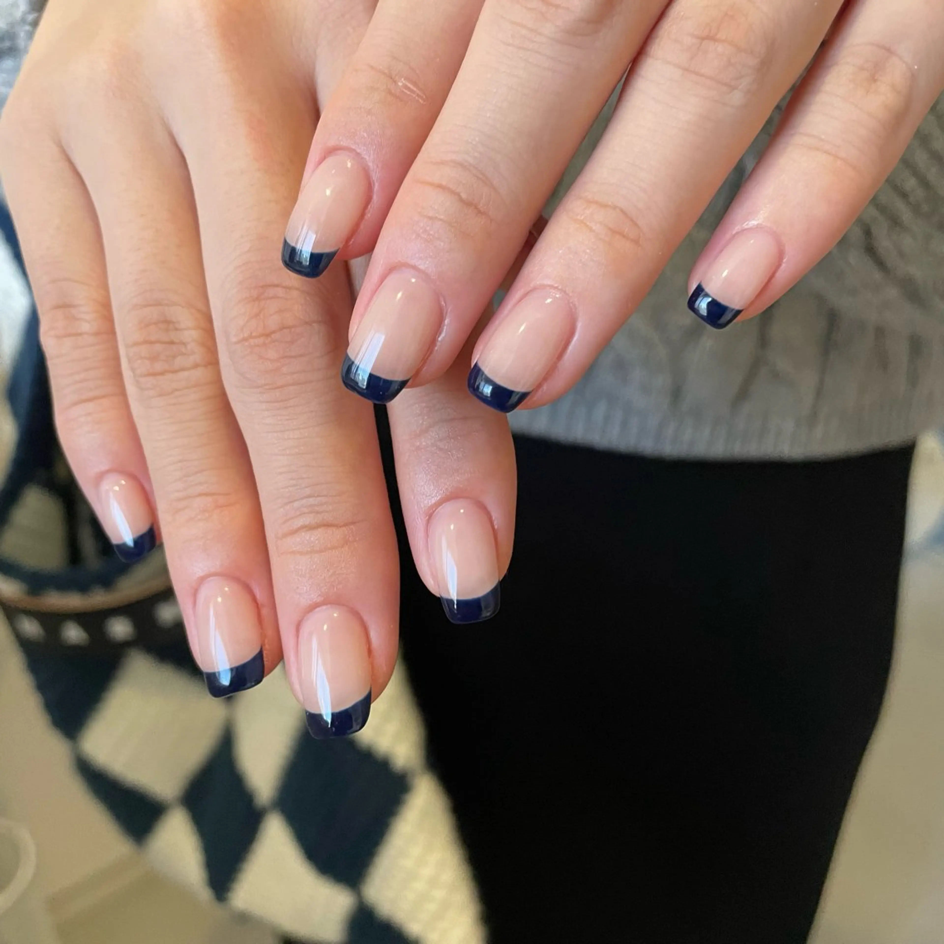 ネイル フレンチネイル ネイビー ハンドネイル roof nailのネイルデザイン