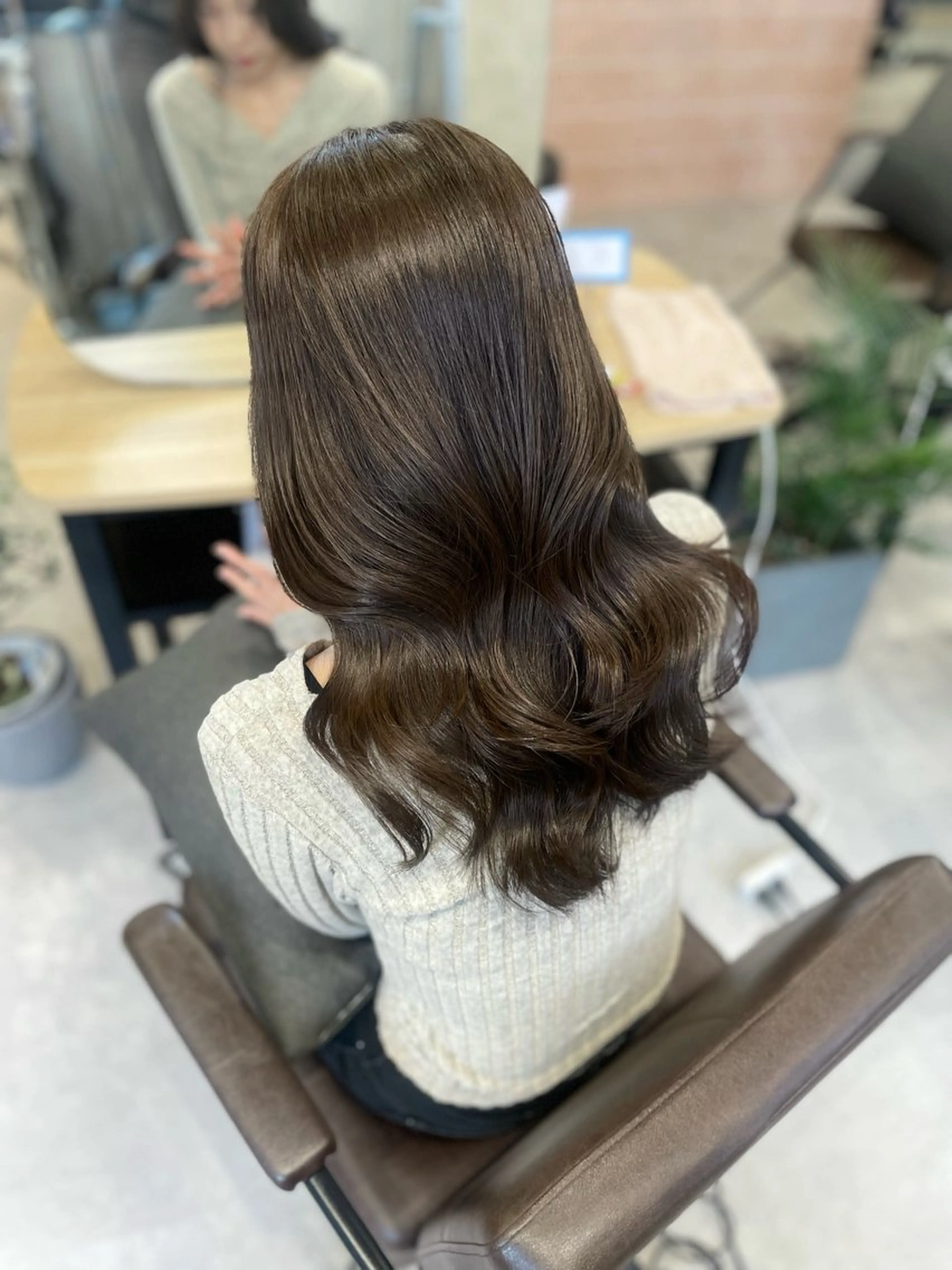 ロング くびれヘア レイヤーカット カット ヘアカラー トリートメント アキ/梅田/顔まわり /レイヤーカット/のヘアスタイル