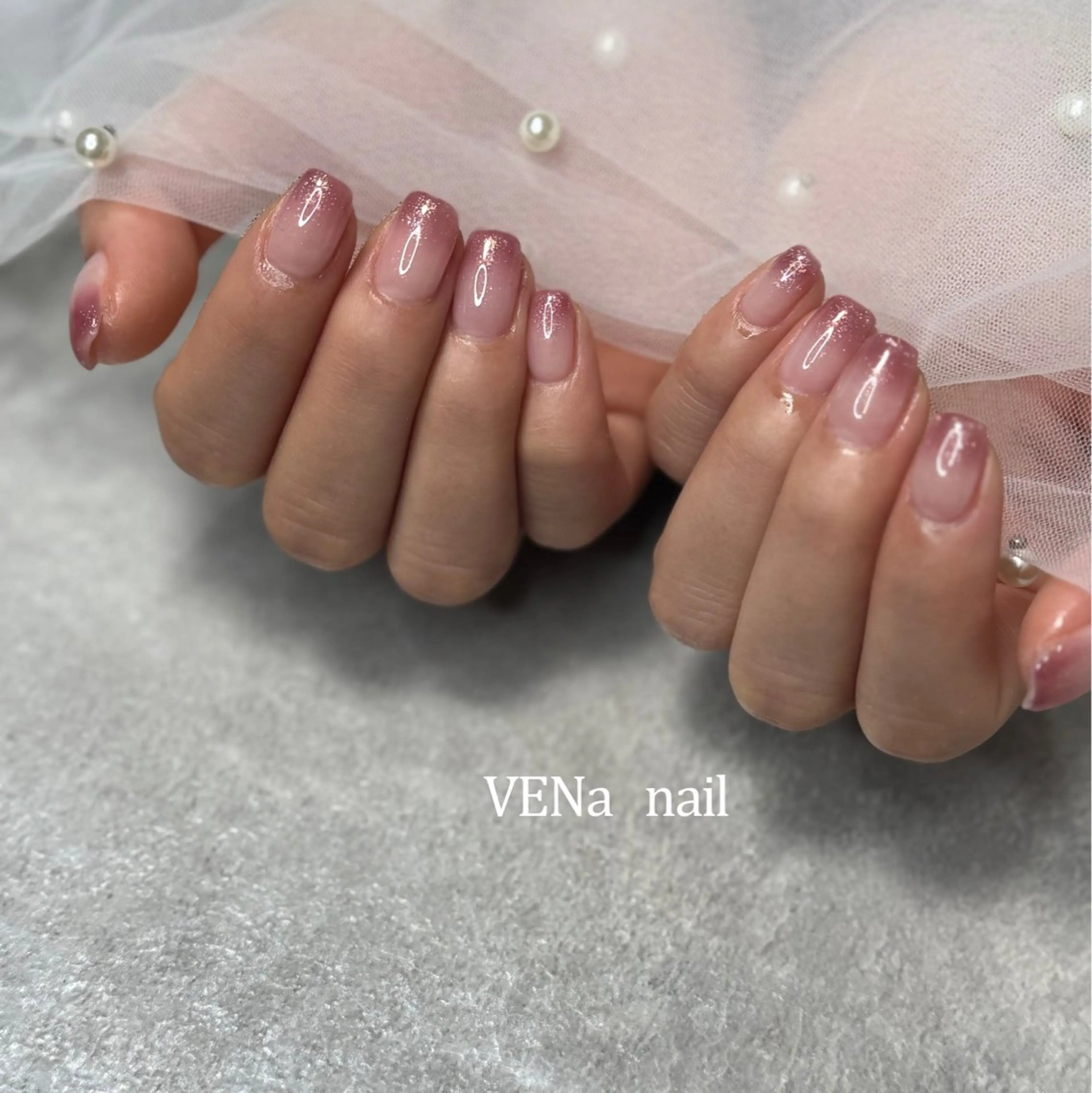 ネイル グラデーション ラメ(グリッター) 持ち込み 冬ネイル VENa eye＆ nail salonのネイルデザイン